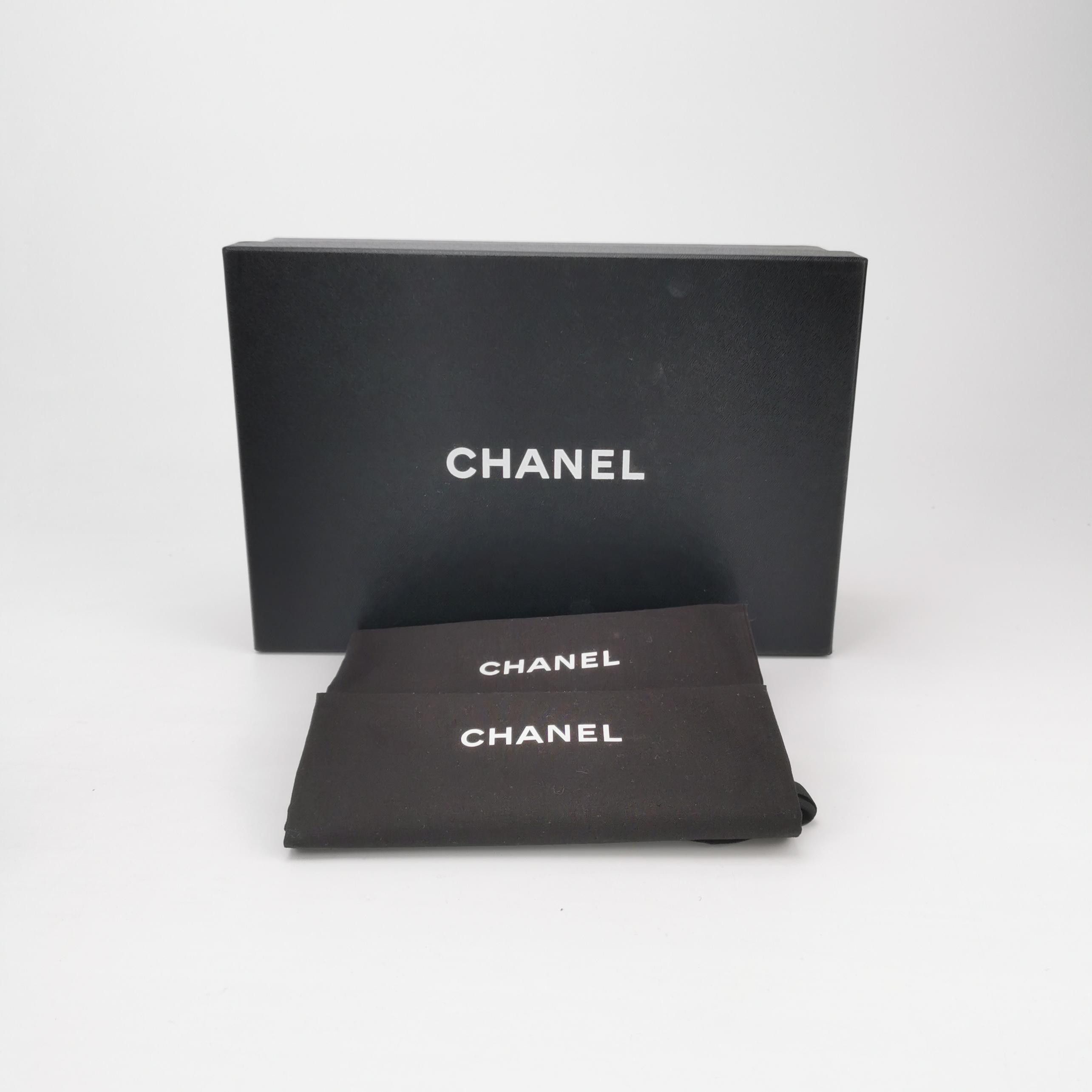 Chanel Chanel Women 7-5 Flats Size US 7.5 / IT 37.5 - 6 Thumbnail