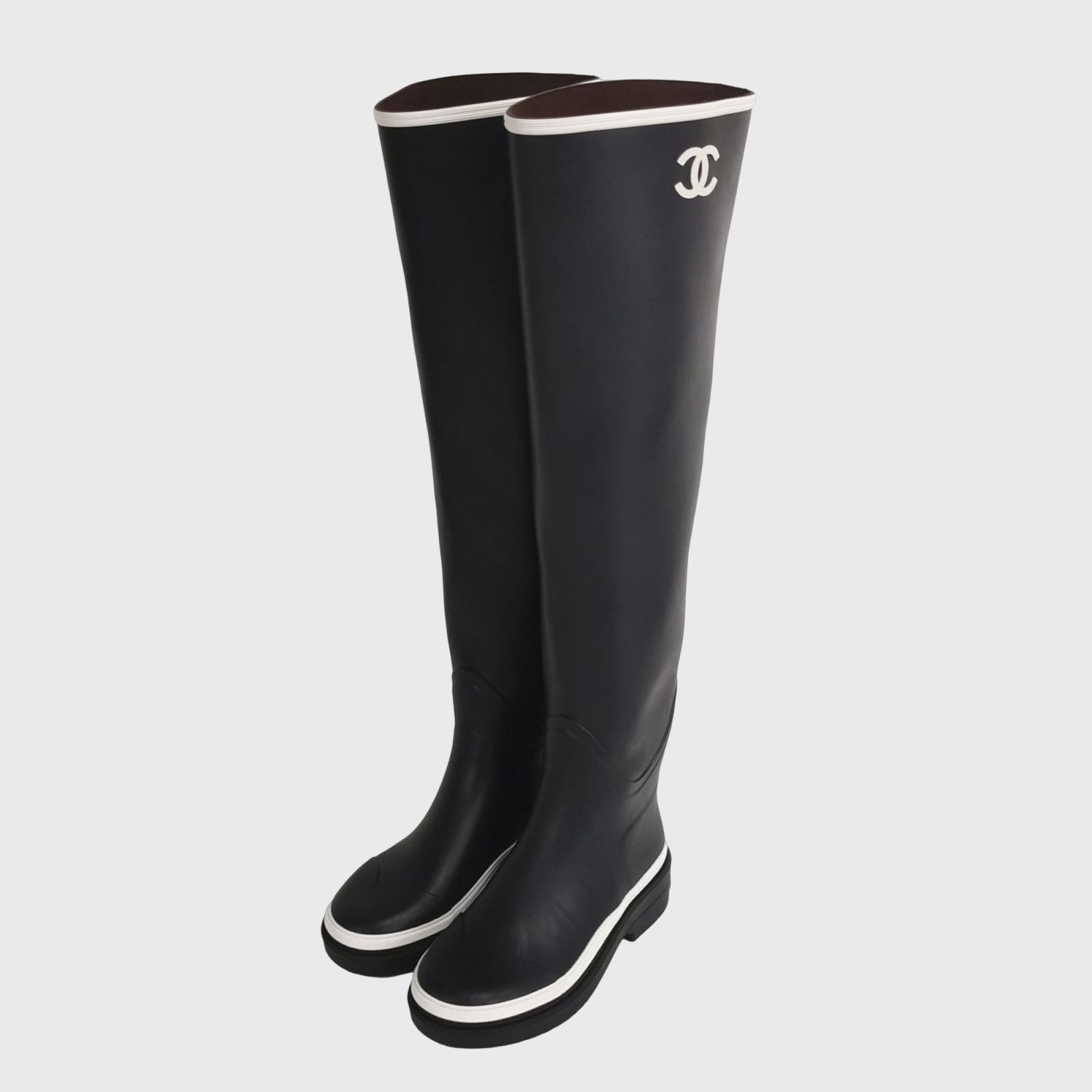 Chanel Chanel Women 8 Boots Size US 8 / IT 38 - 2 Thumbnail