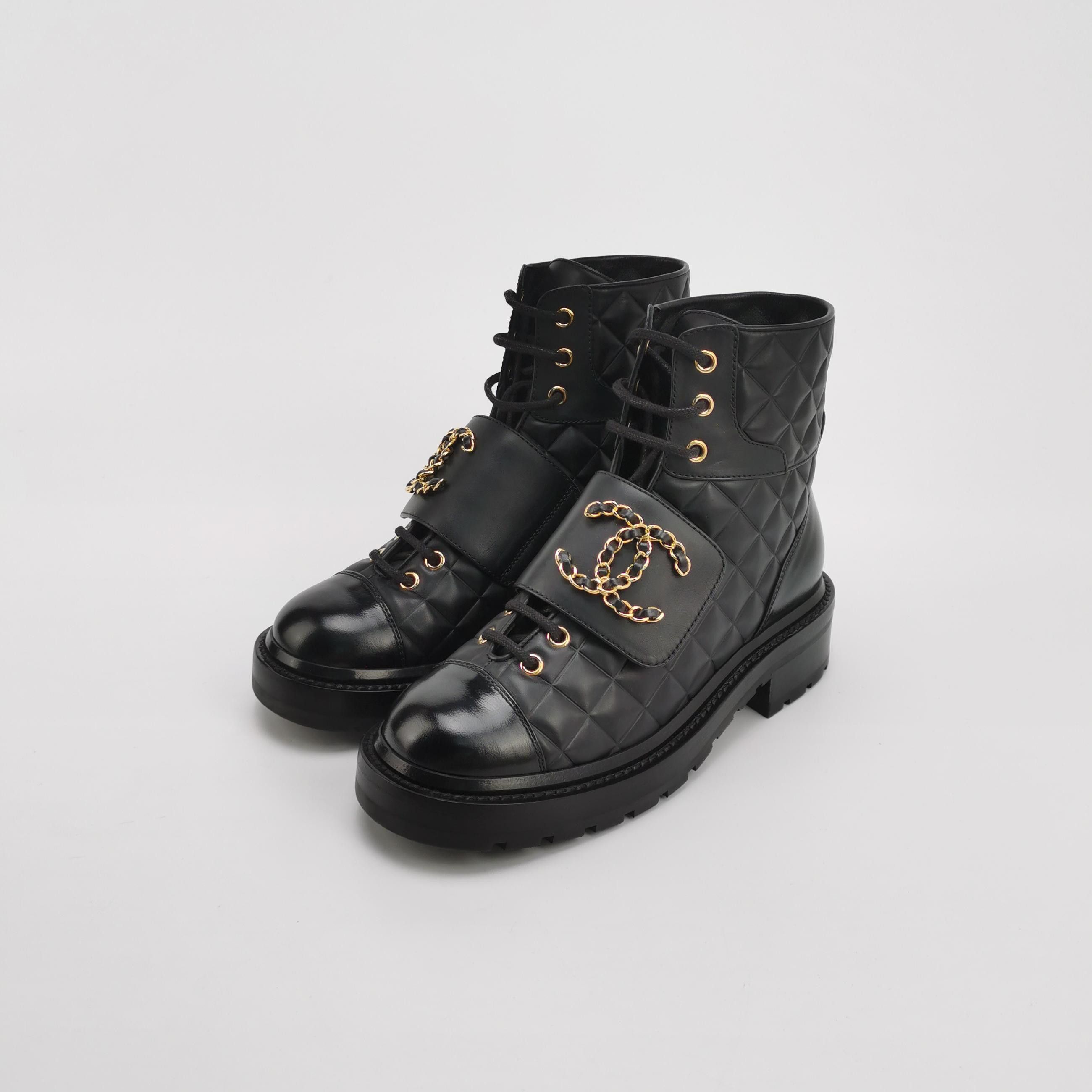 Chanel Chanel Women 5-5 Boots Size US 5.5 / IT 35.5 - 2 Thumbnail