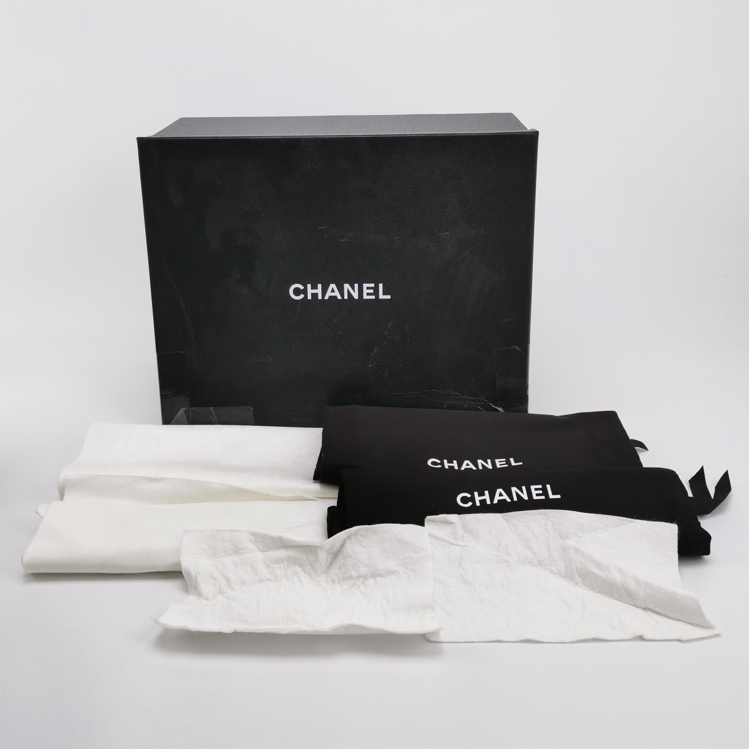 Chanel Chanel Women 6 Boots Size US 6 / IT 36 - 6 Thumbnail