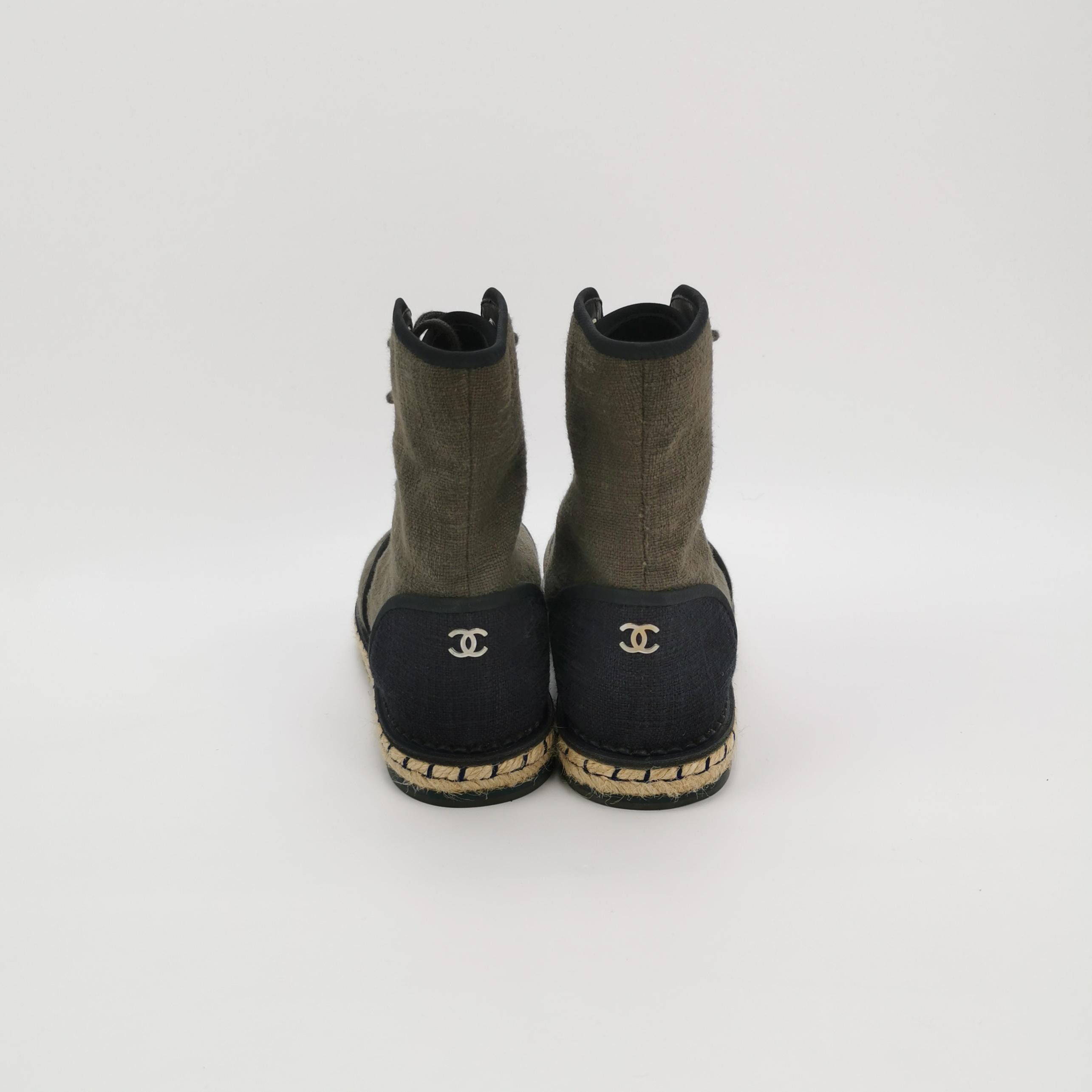 Chanel Chanel Women 7-5 Lowtop Sneakers Size US 7.5 / IT 37.5 - 4 Thumbnail