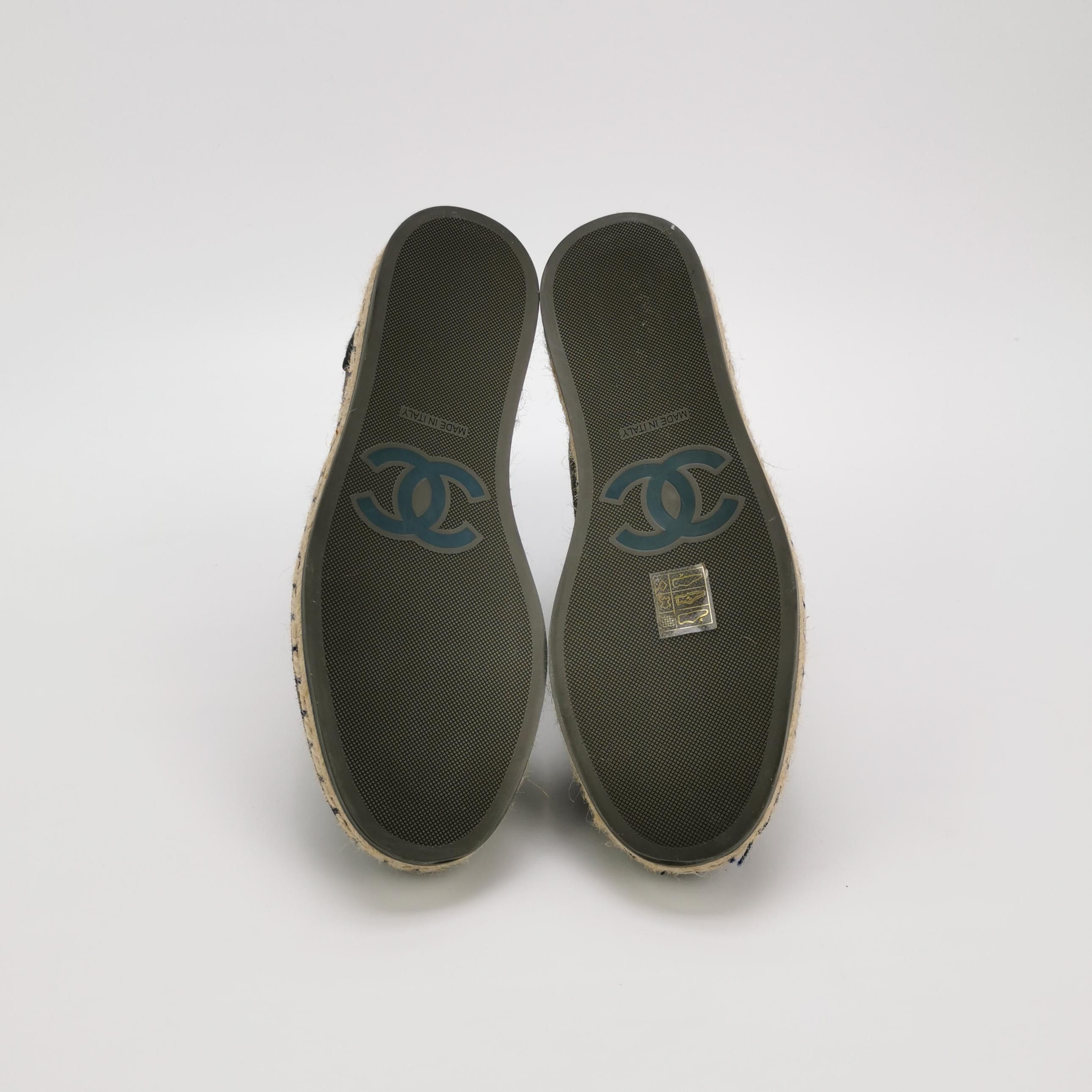 Chanel Chanel Women 7-5 Lowtop Sneakers Size US 7.5 / IT 37.5 - 5 Thumbnail