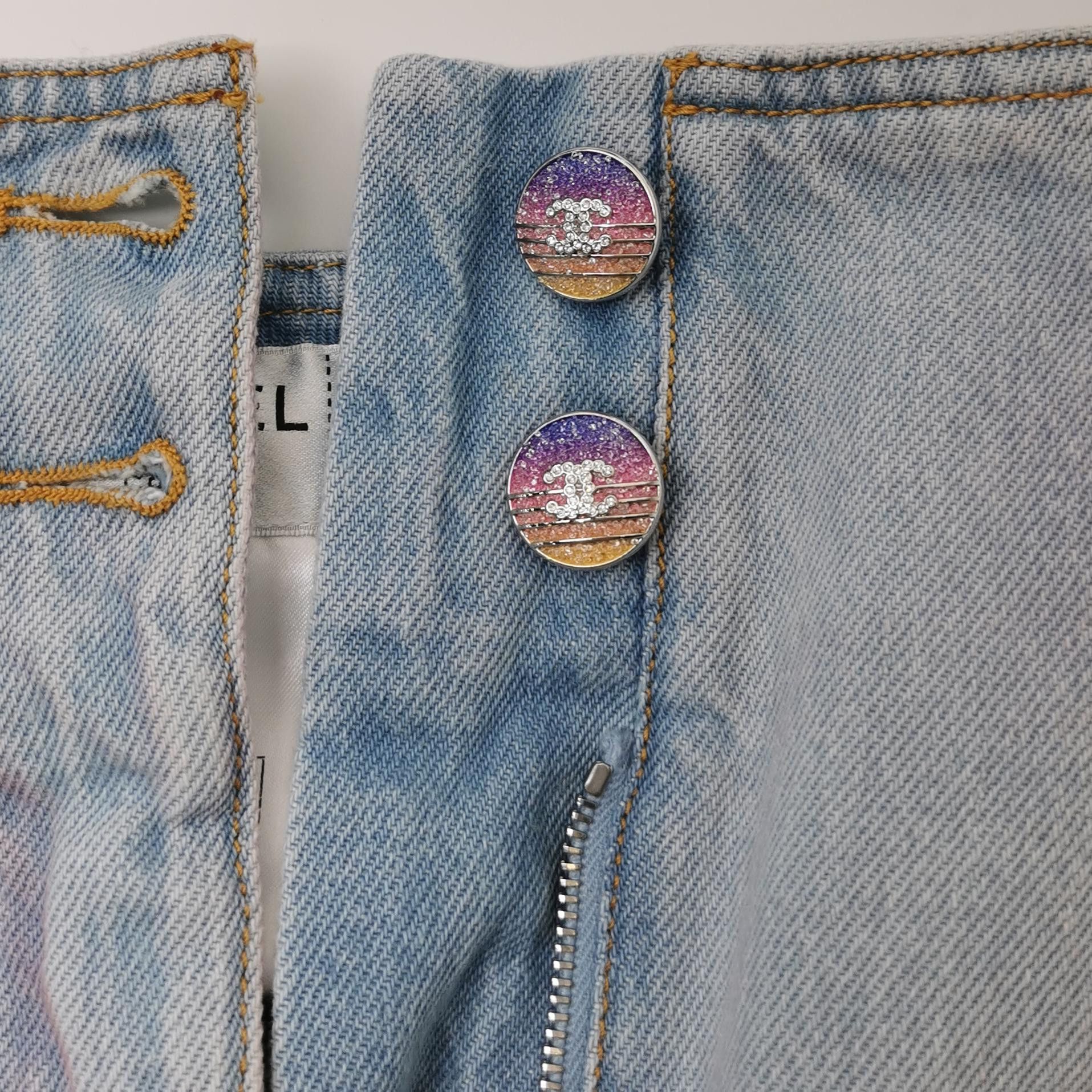 Chanel Chanel Women 36 Shorts Size 36" / US 14 / IT 50 - 4 Thumbnail