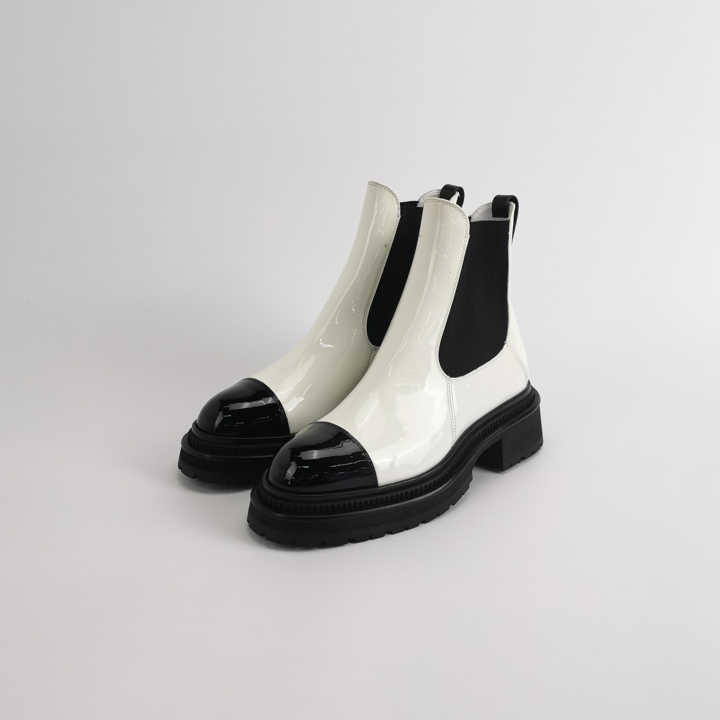 Chanel Chanel Women 7-5 Boots Size US 7.5 / IT 37.5 - 2 Thumbnail