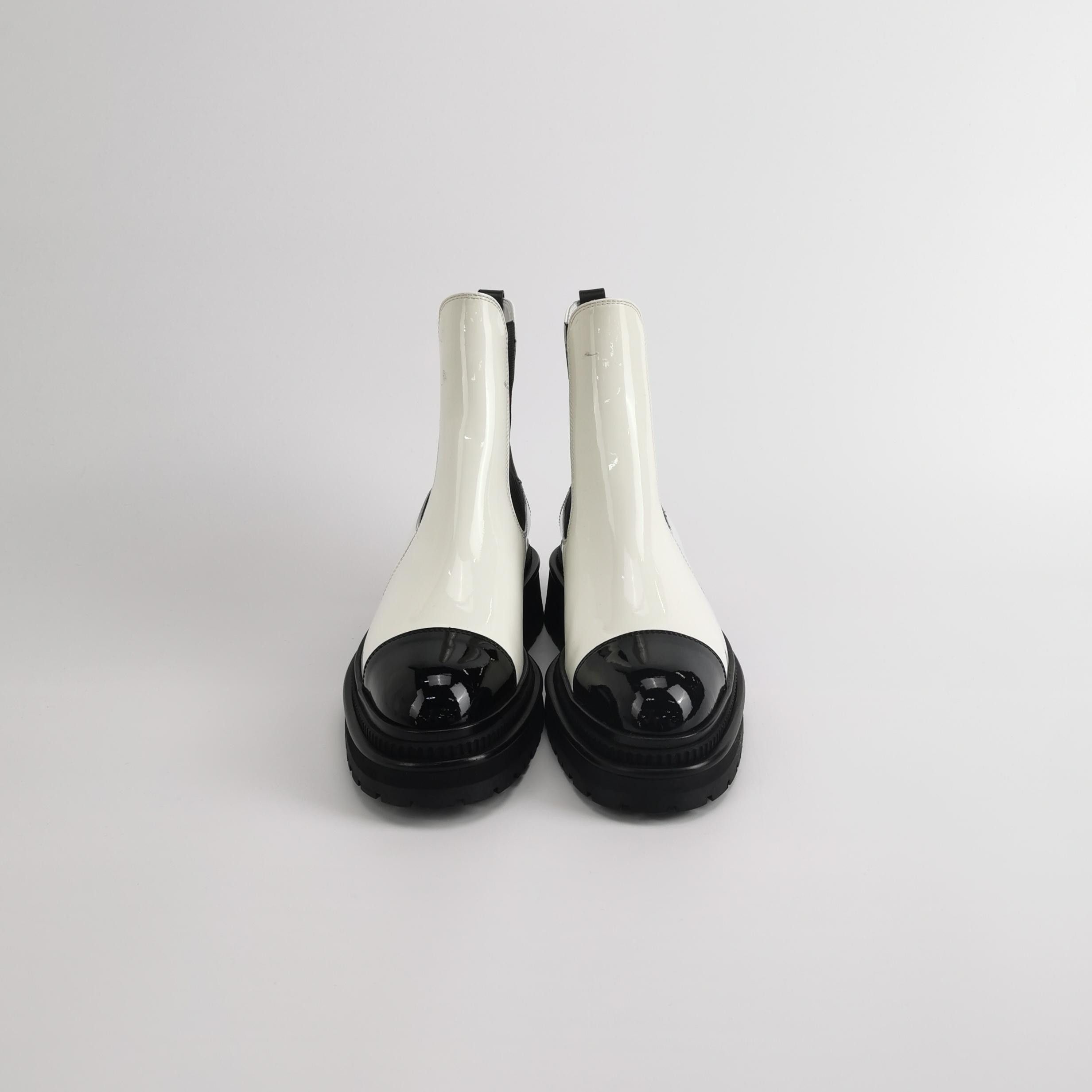 Chanel Chanel Women 7-5 Boots Size US 7.5 / IT 37.5 - 3 Thumbnail