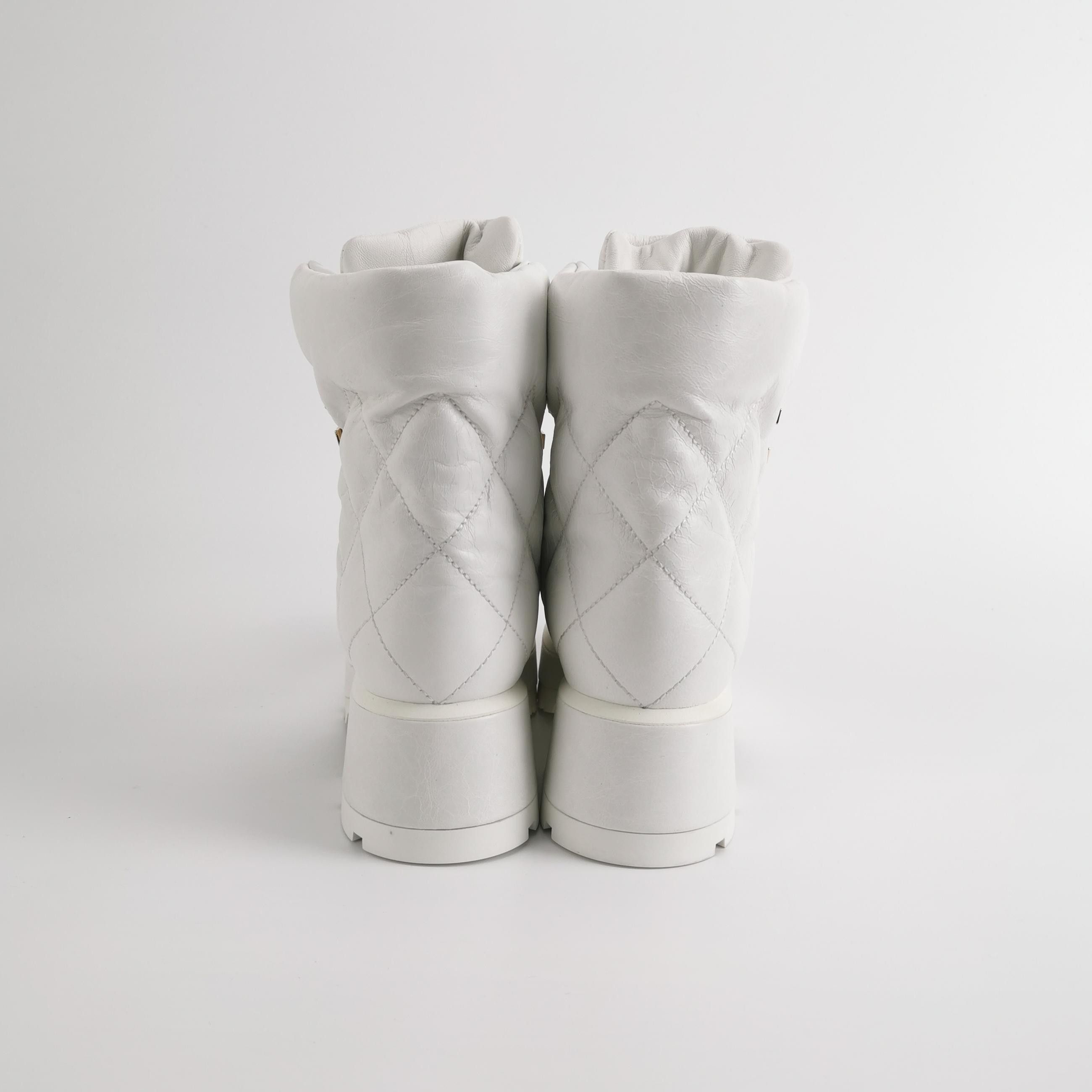 Chanel Chanel Women 6-5 Boots Size US 6.5 / IT 36.5 - 4 Thumbnail