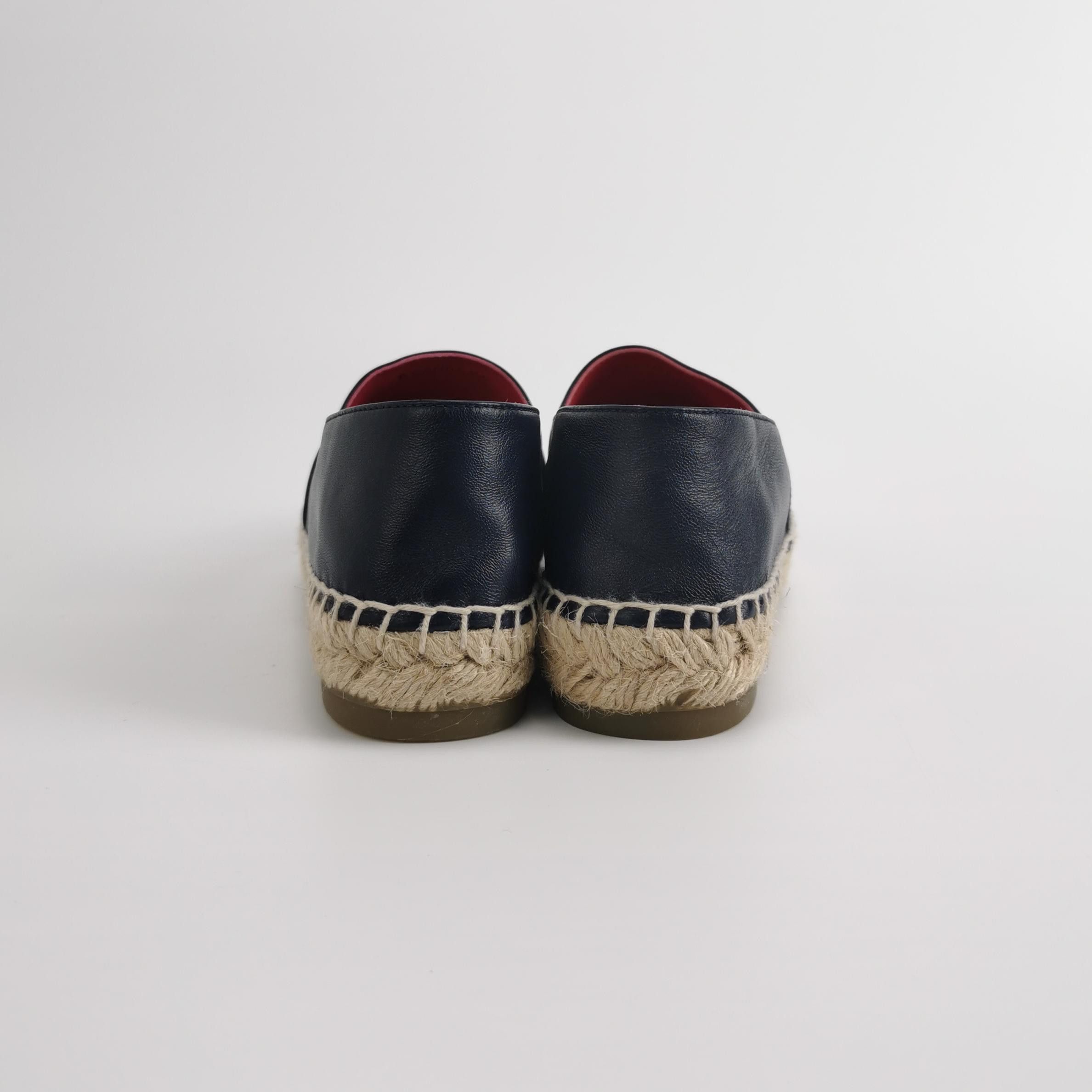 Chanel Chanel Women 5 Flats Size US 5 / IT 35 - 4 Thumbnail