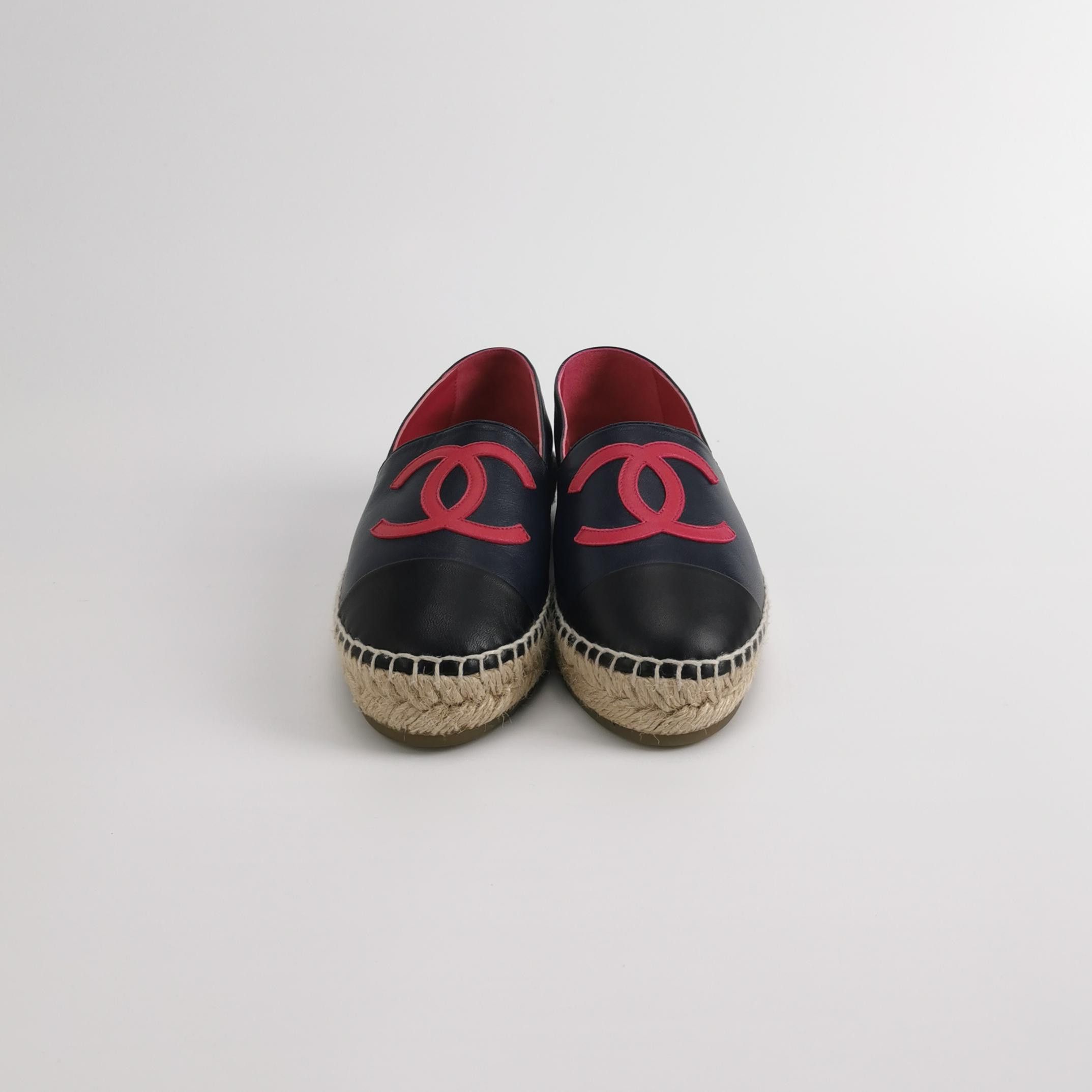 Chanel Chanel Women 5 Flats Size US 5 / IT 35 - 3 Thumbnail