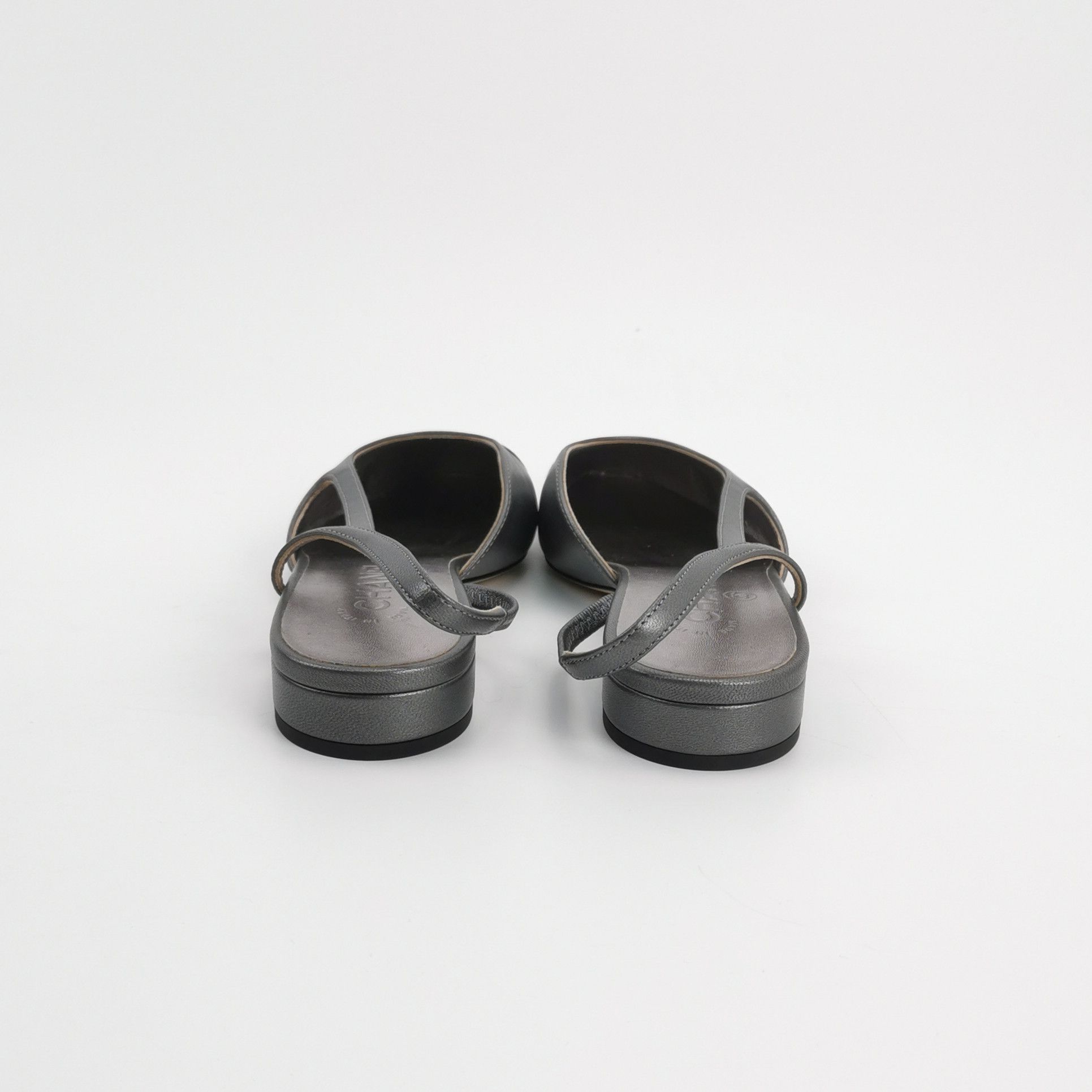 Chanel Chanel Women 6 Flats Size US 6 / IT 36 - 4 Thumbnail