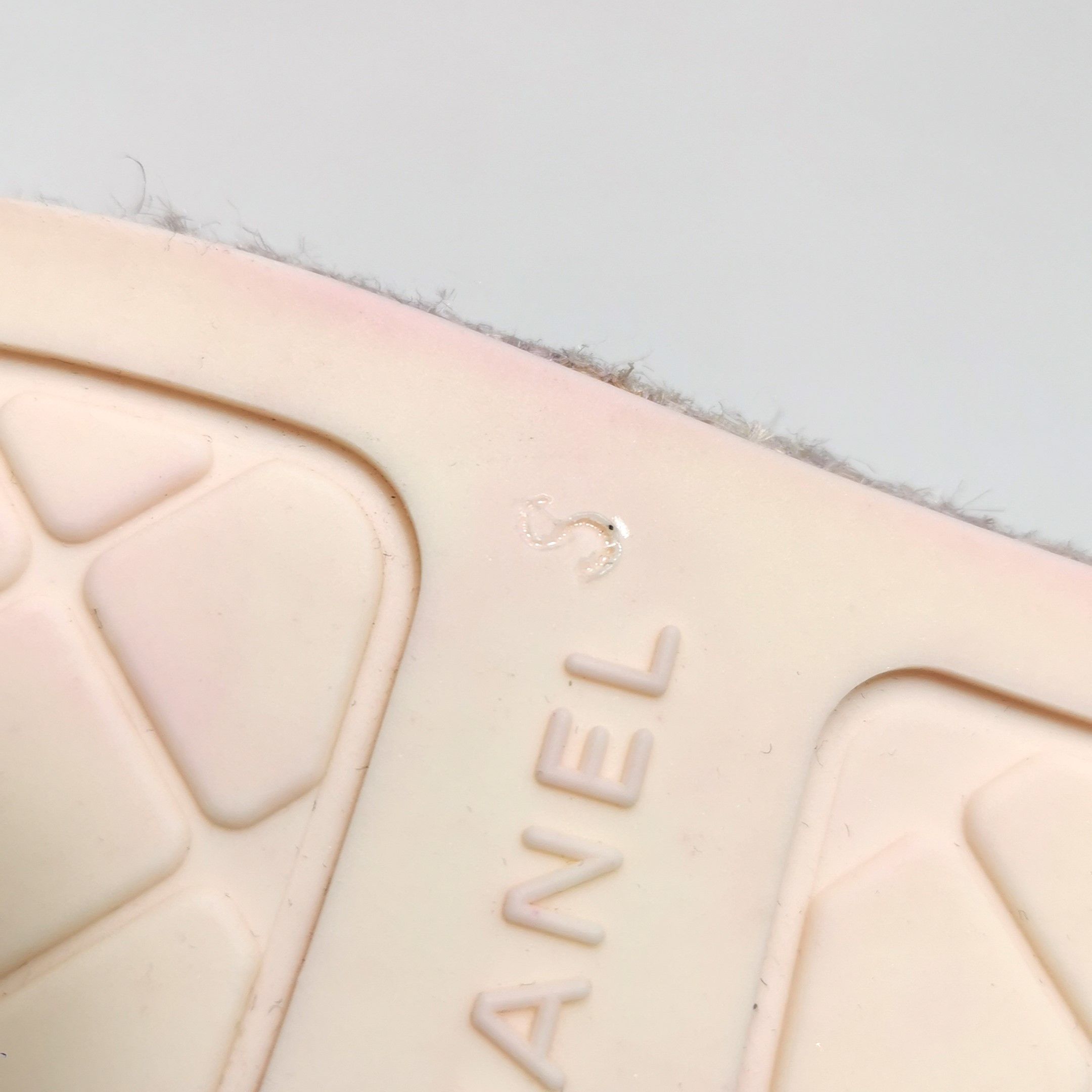 Chanel Chanel Women 6 Flats Size US 6 / IT 36 - 8 Thumbnail