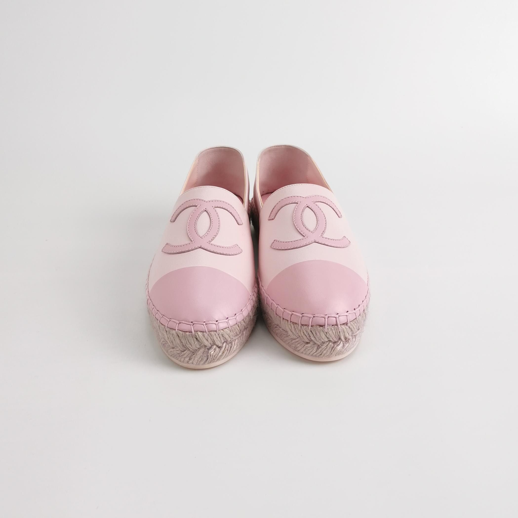Chanel Chanel Women 6 Flats Size US 6 / IT 36 - 3 Thumbnail