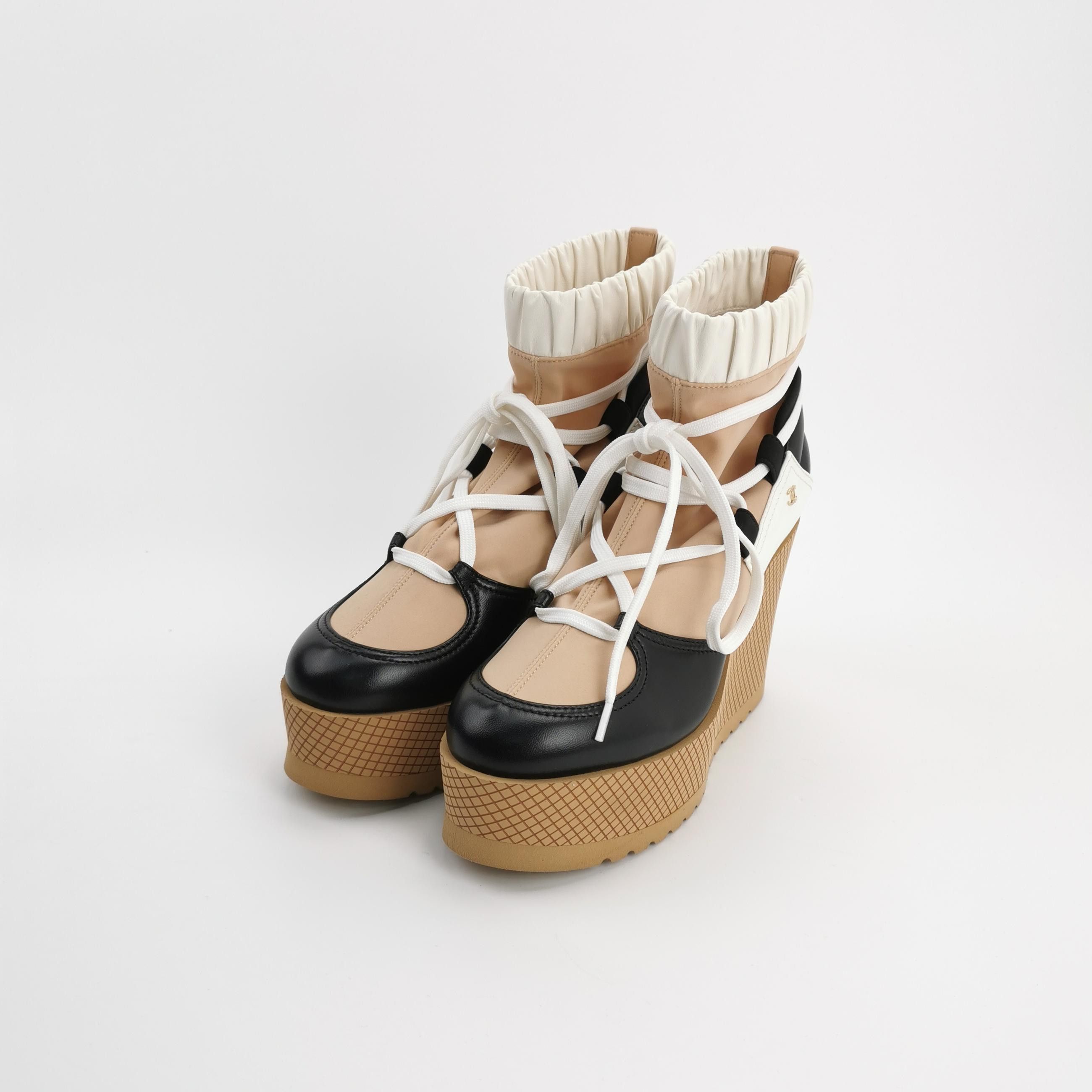 Chanel Chanel Women 8 Heels Size US 8 / IT 38 - 2 Thumbnail