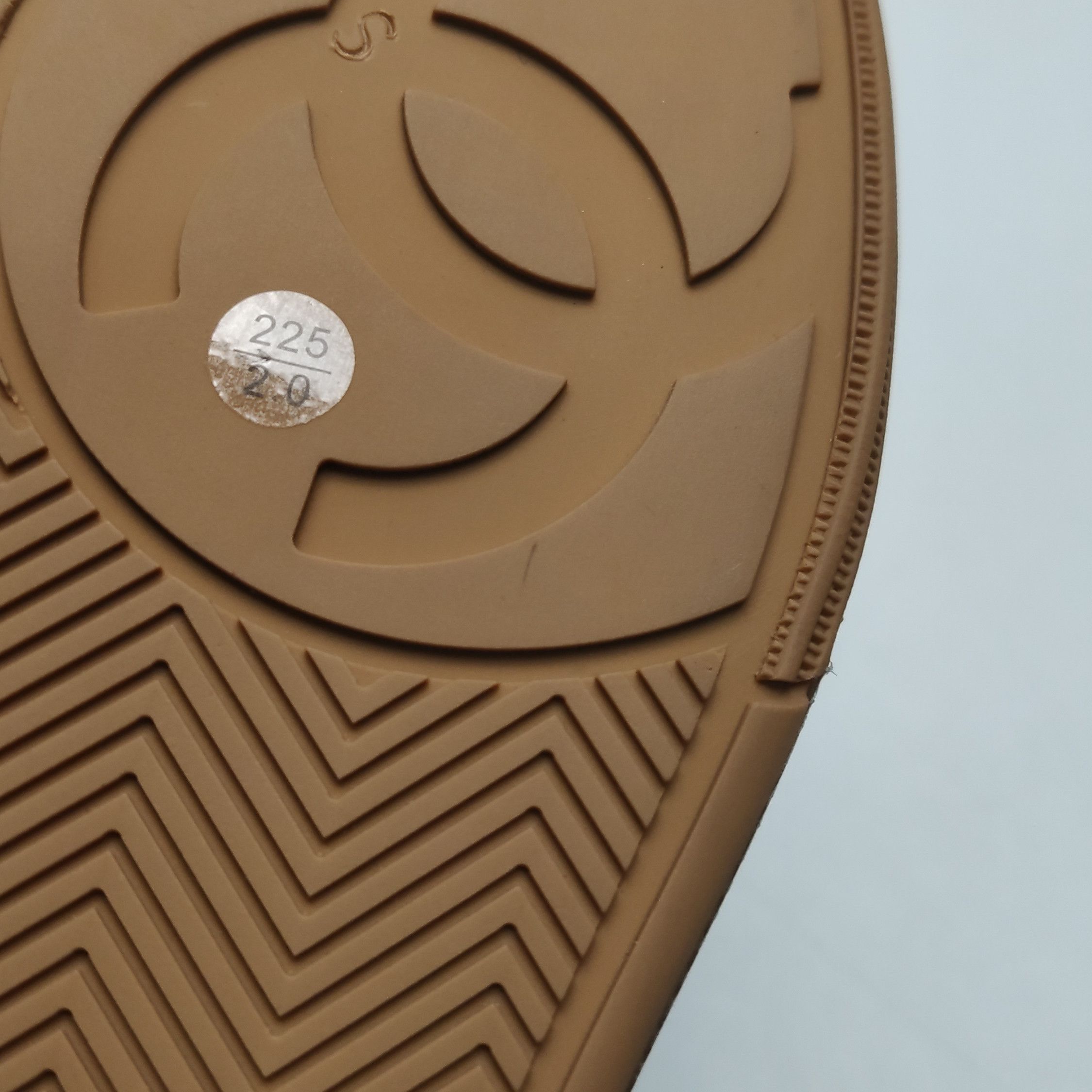 Chanel Chanel Women 5-5 Lowtop Sneakers Size US 5.5 / IT 35.5 - 9 Thumbnail
