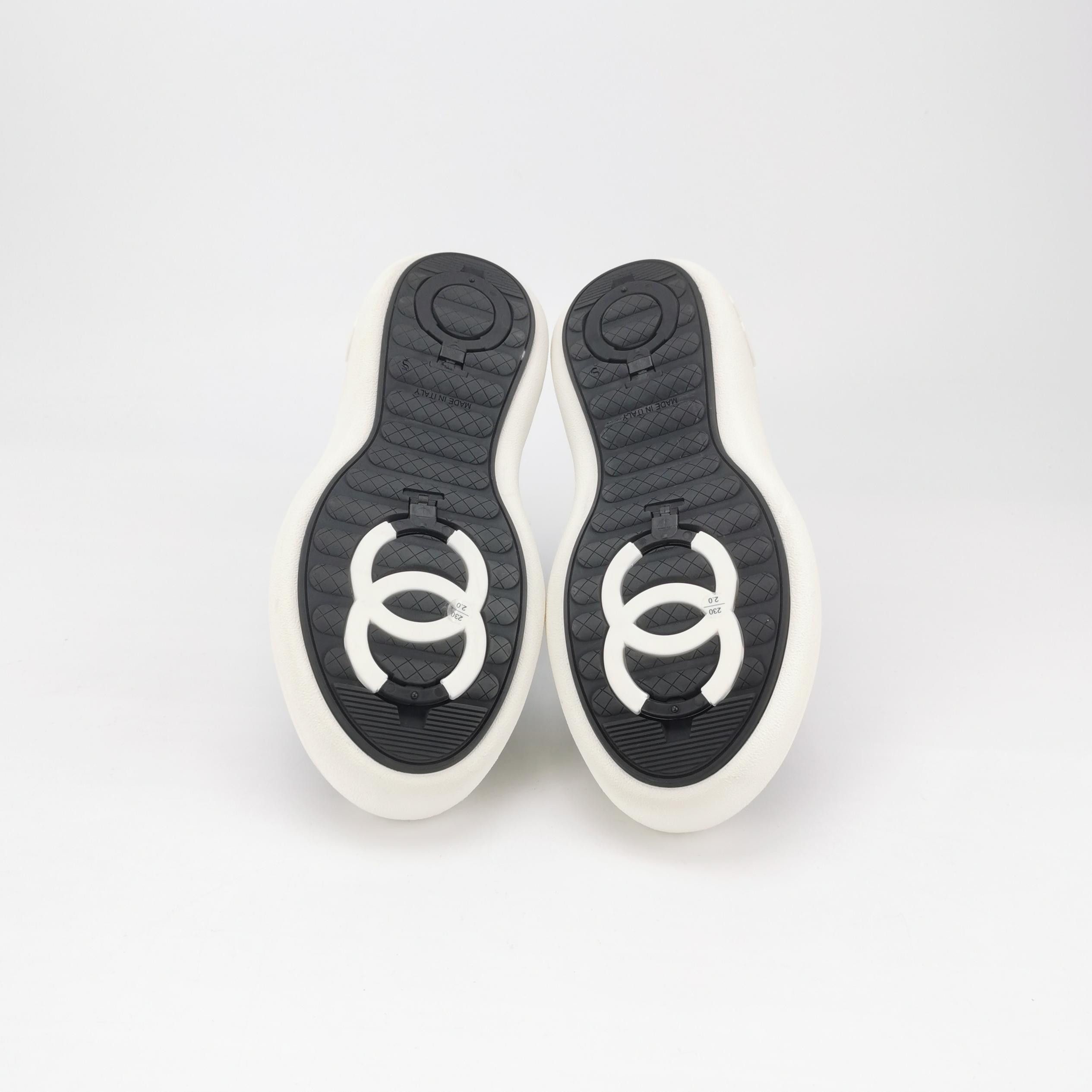 Chanel Chanel Women 6 Lowtop Sneakers Size US 6 / IT 36 - 5 Thumbnail