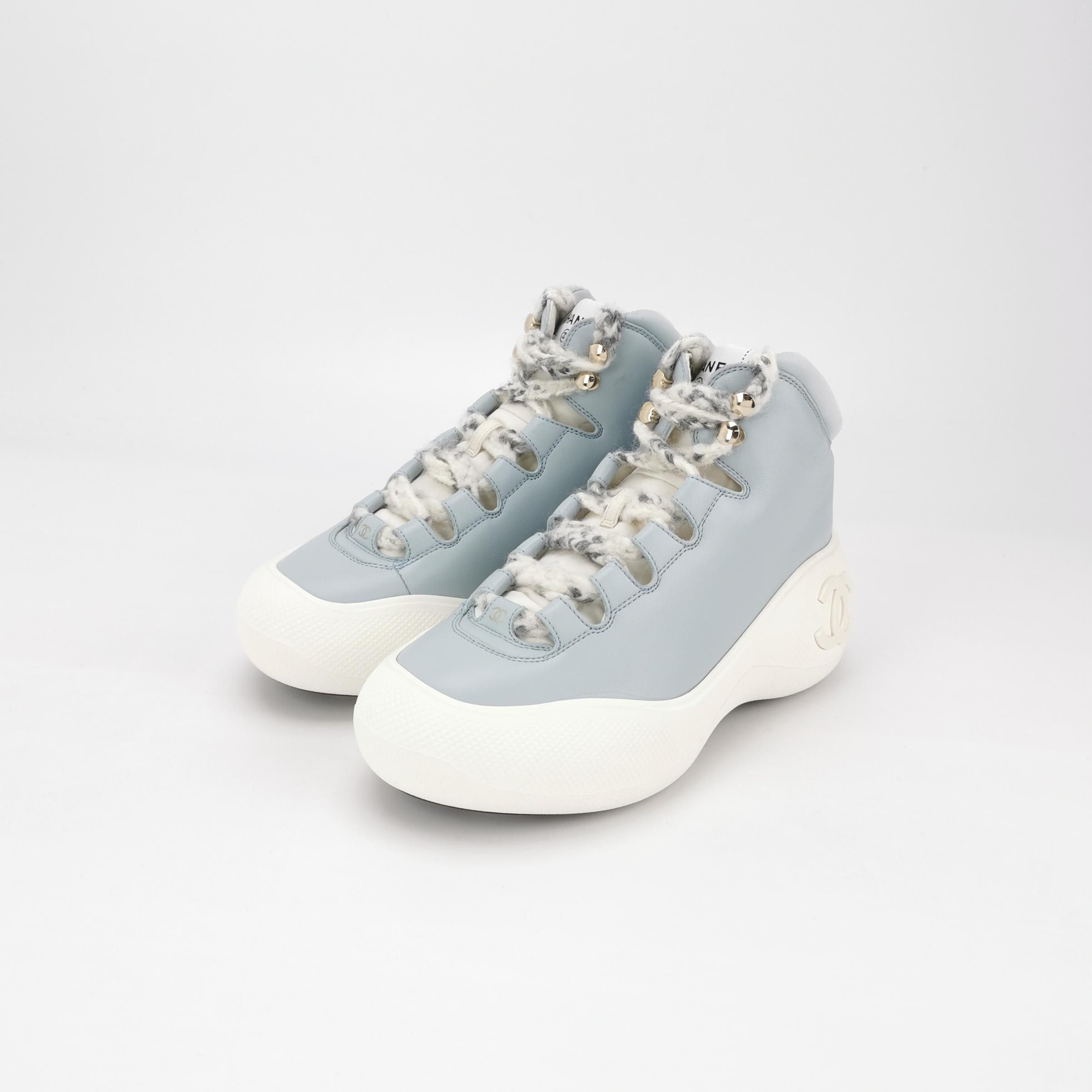 Chanel Chanel Women 7 Lowtop Sneakers Size US 7 / IT 37 - 2 Thumbnail