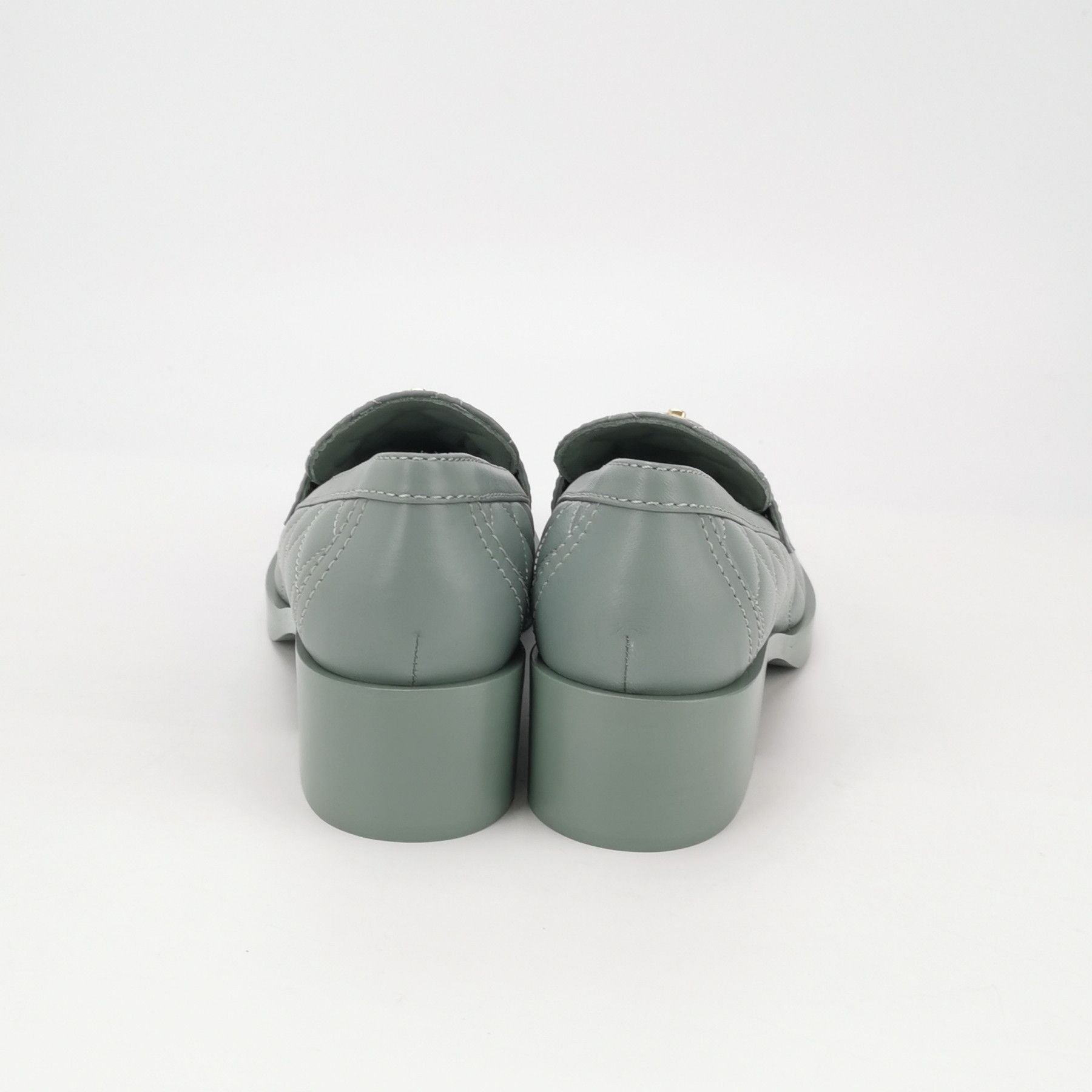 Chanel Chanel Women 6-5 Flats Size US 6.5 / IT 36.5 - 4 Thumbnail