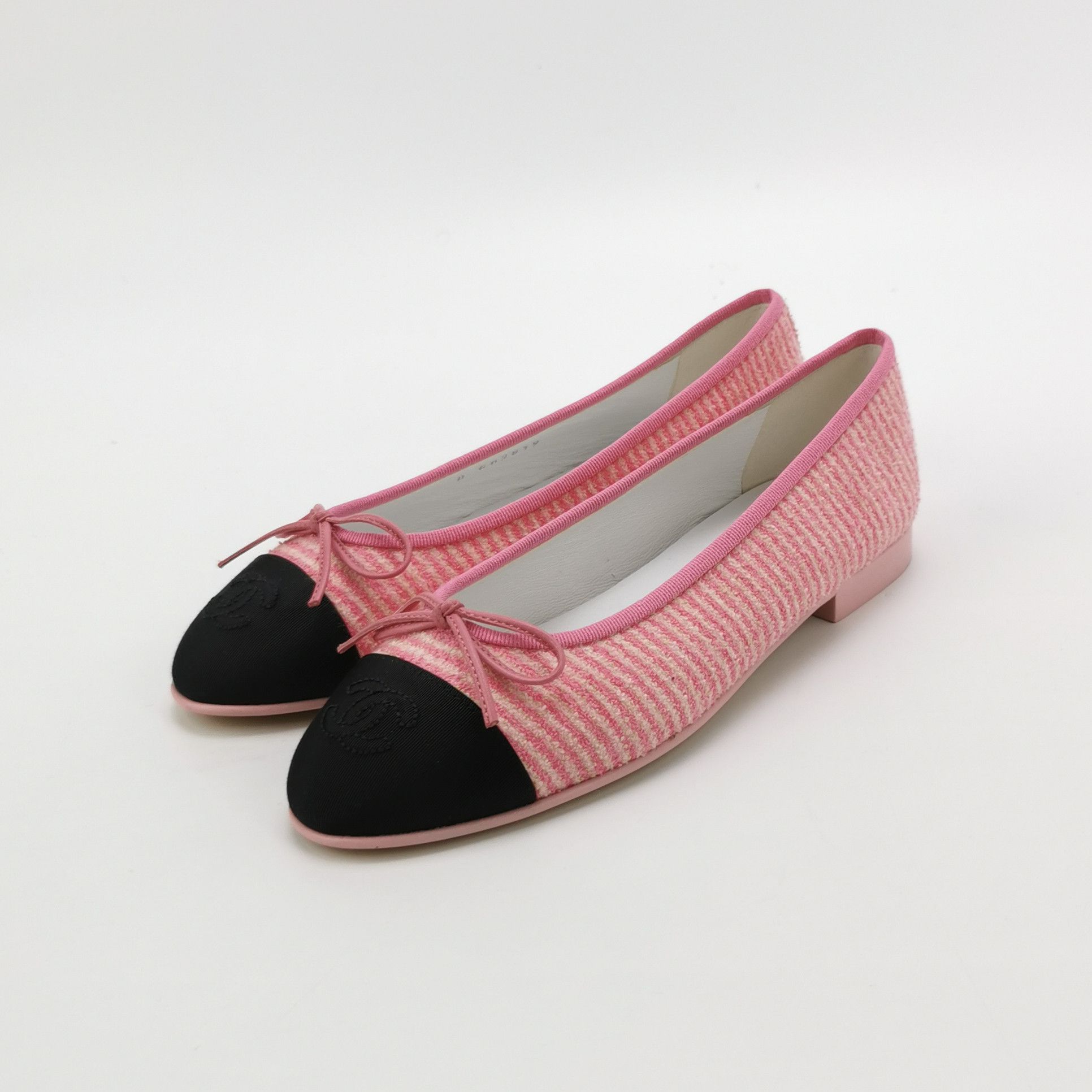 Chanel Chanel Women 6-5 Flats Size US 6.5 / IT 36.5 - 2 Thumbnail