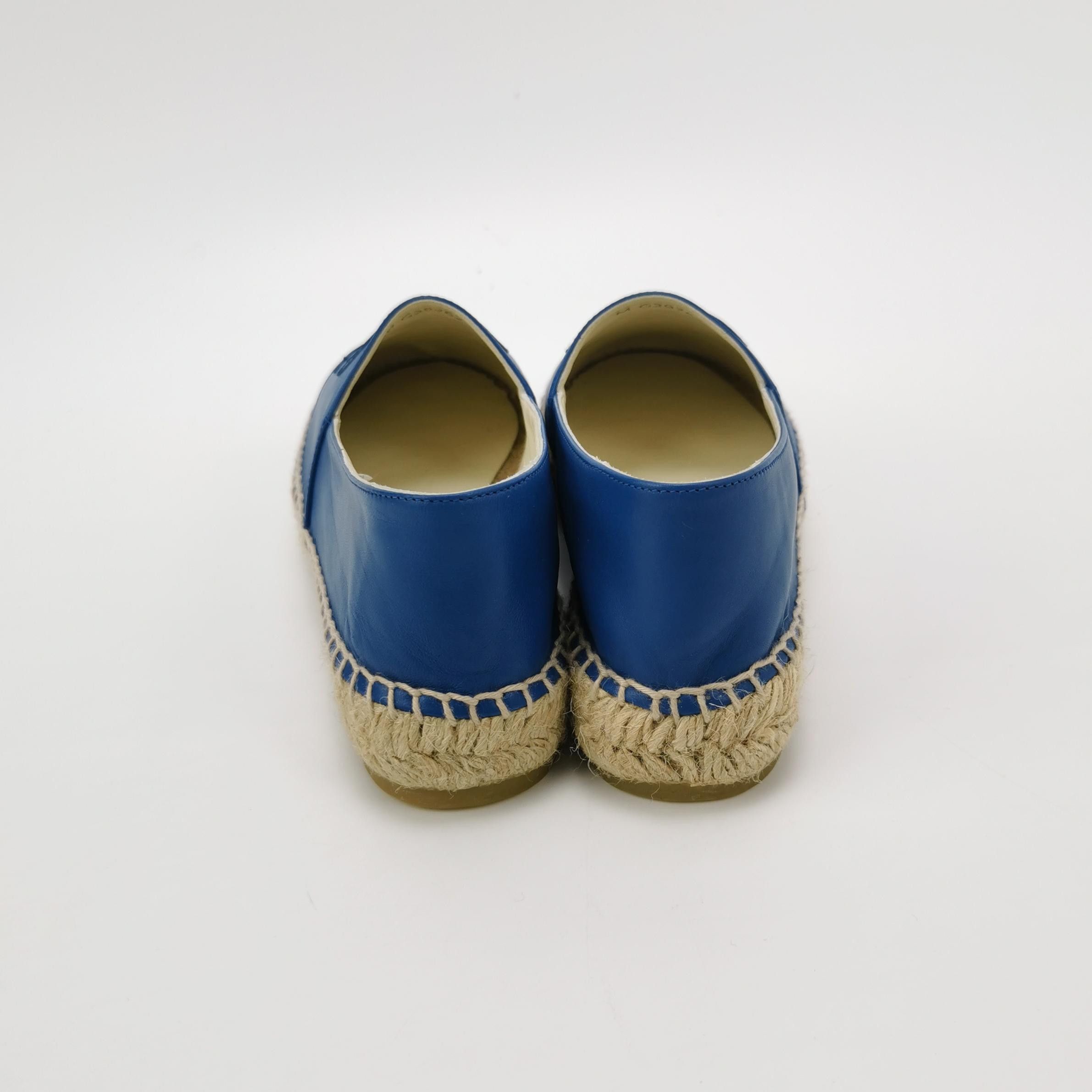 Chanel Chanel Women 7 Flats Size US 7 / IT 37 - 4 Thumbnail