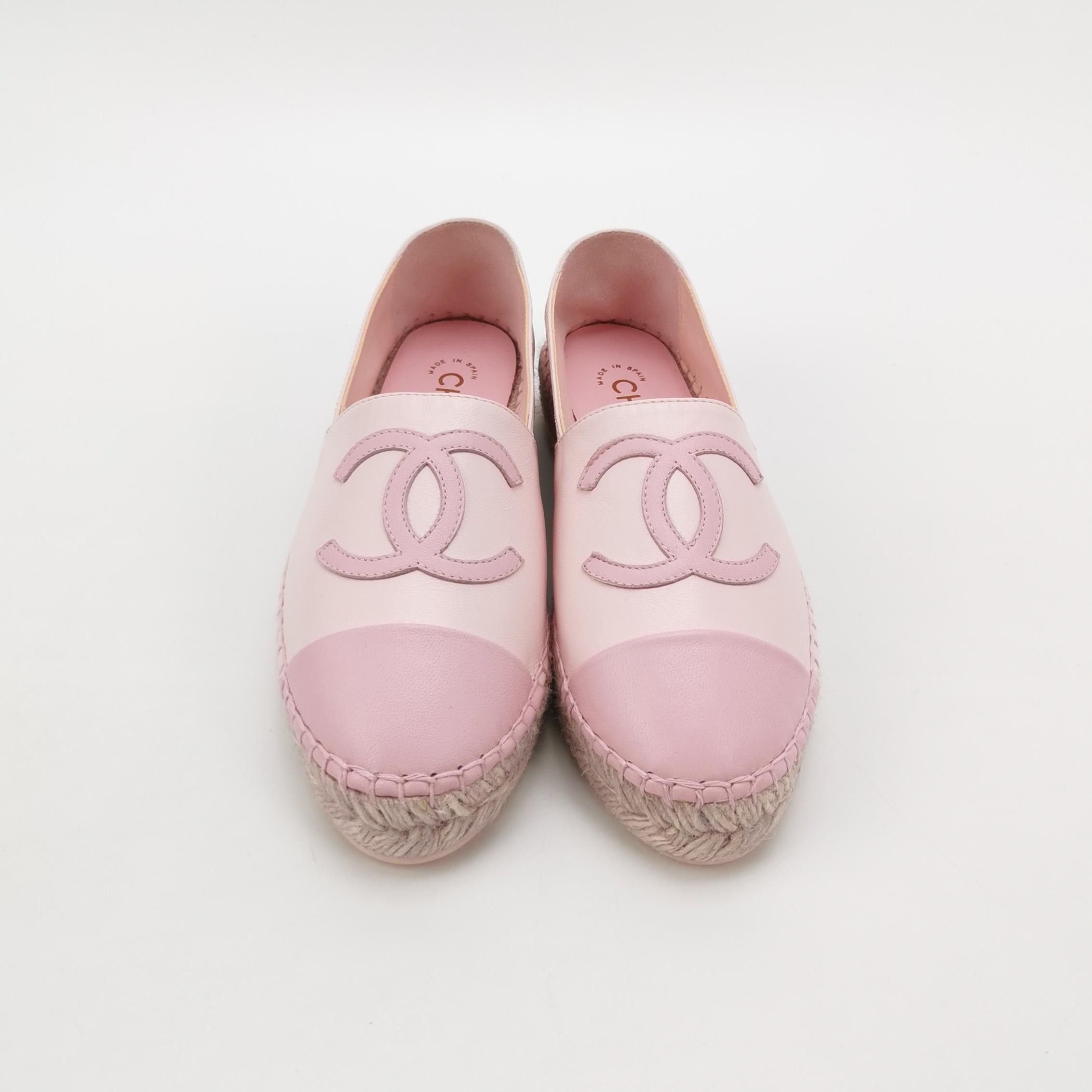 Chanel Chanel Women 6 Flats Size US 6 / IT 36 - 3 Thumbnail