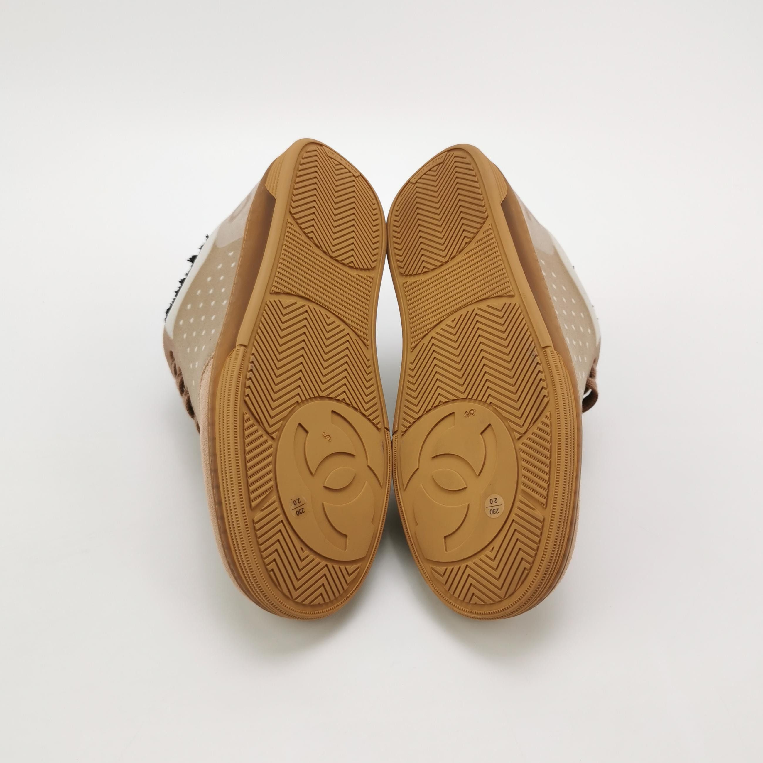 Chanel Chanel Women 6-5 Lowtop Sneakers Size US 6.5 / IT 36.5 - 5 Thumbnail