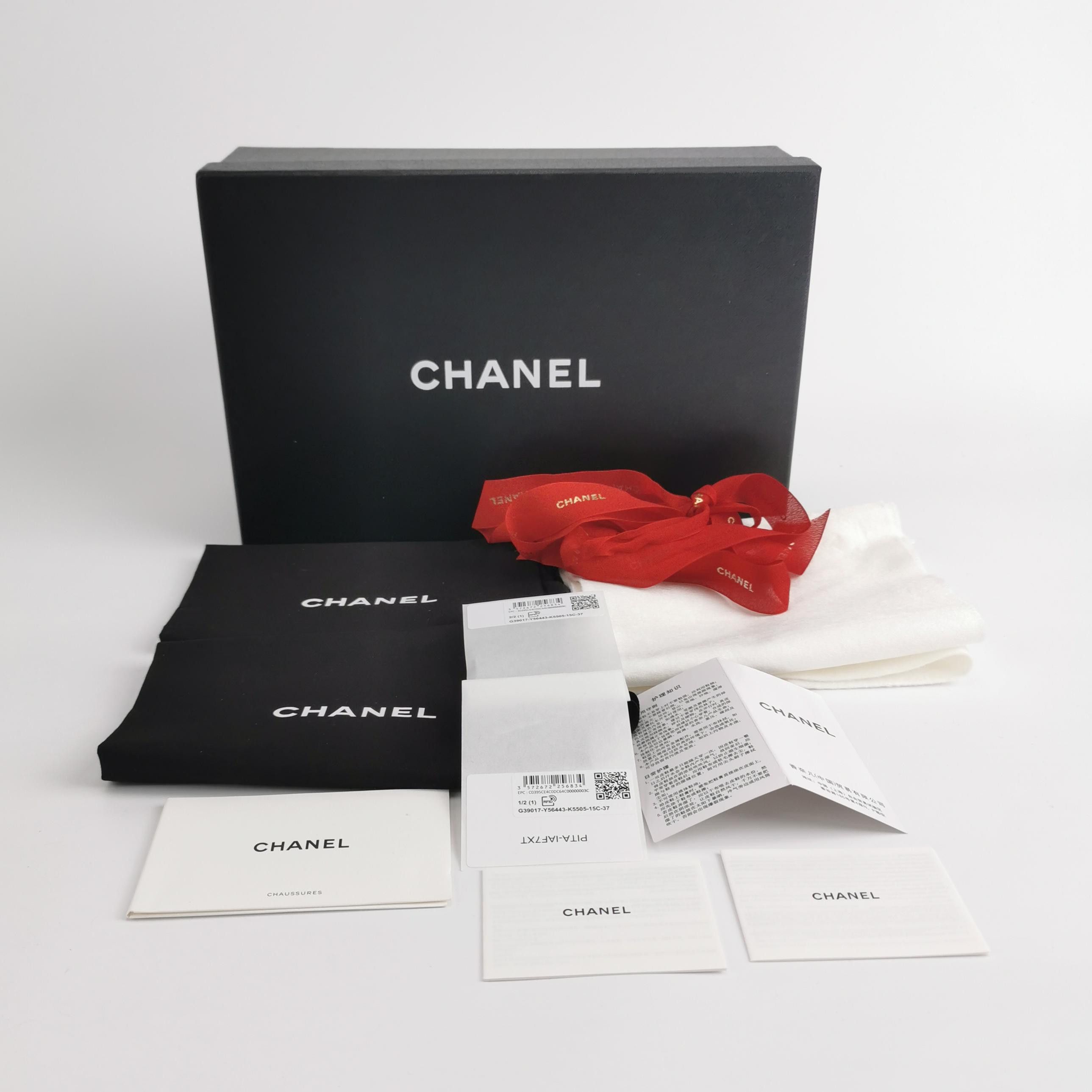 Chanel Chanel Women 7 Flats Size US 7 / IT 37 - 7 Thumbnail