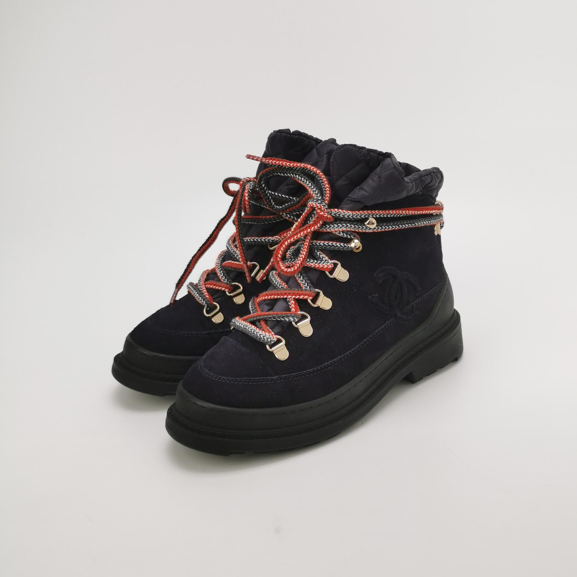 Chanel Chanel Women 6 Boots Size US 6 / IT 36 - 2 Thumbnail