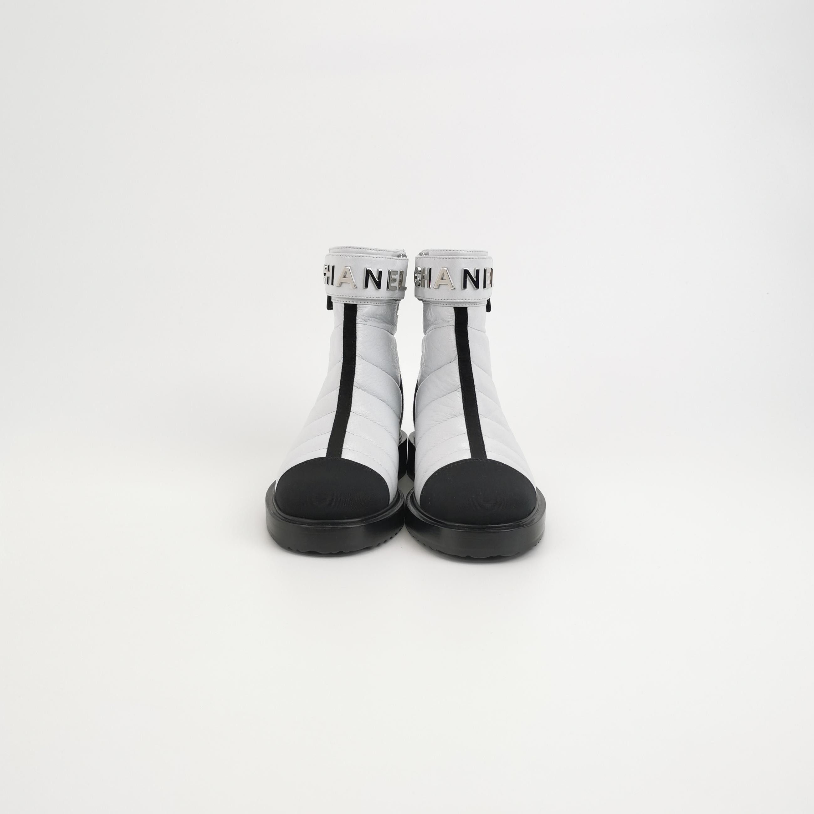 Chanel Chanel Women 5 Boots Size US 5 / IT 35 - 3 Thumbnail