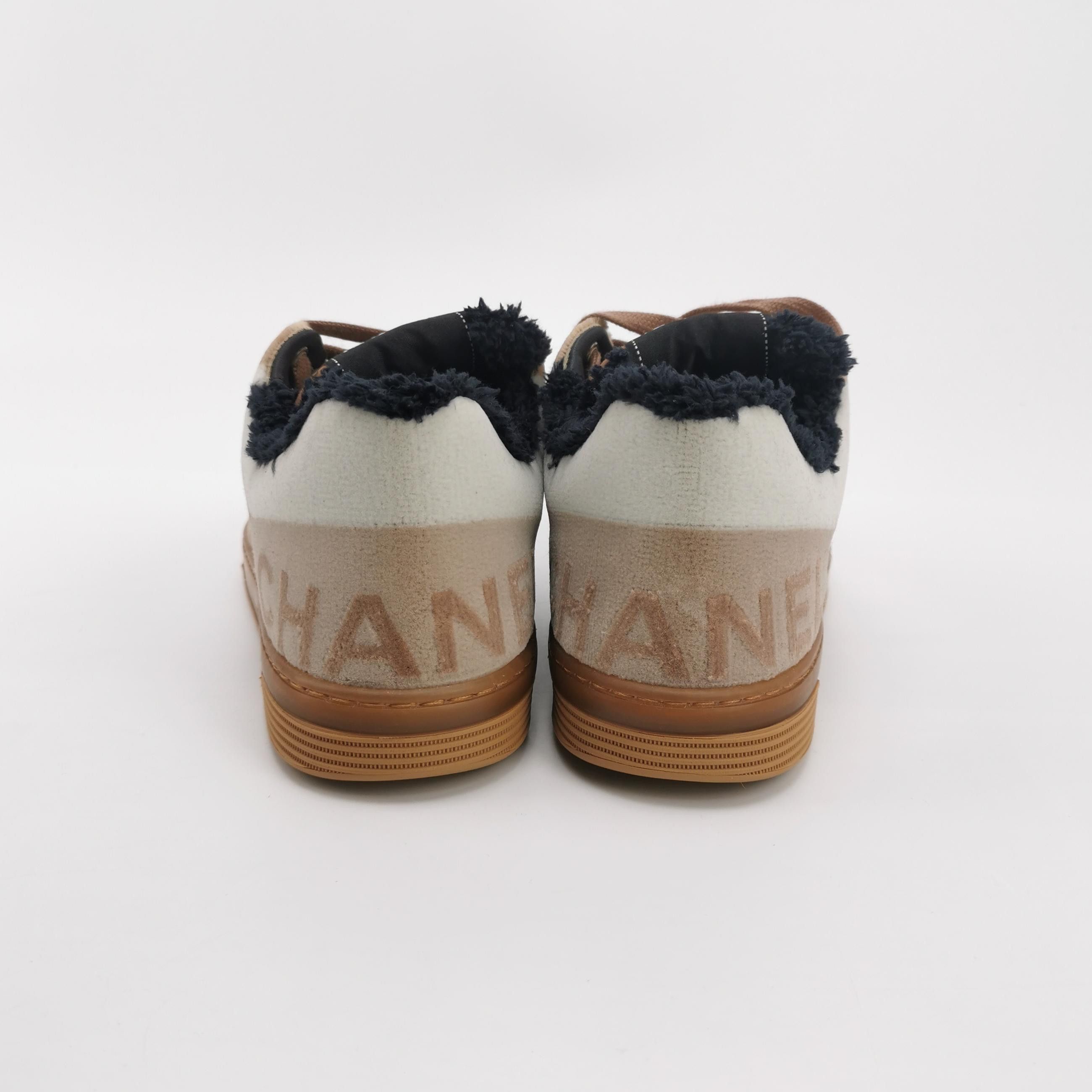 Chanel Chanel Women 8-5 Lowtop Sneakers Size US 8.5 / IT 38.5 - 4 Thumbnail