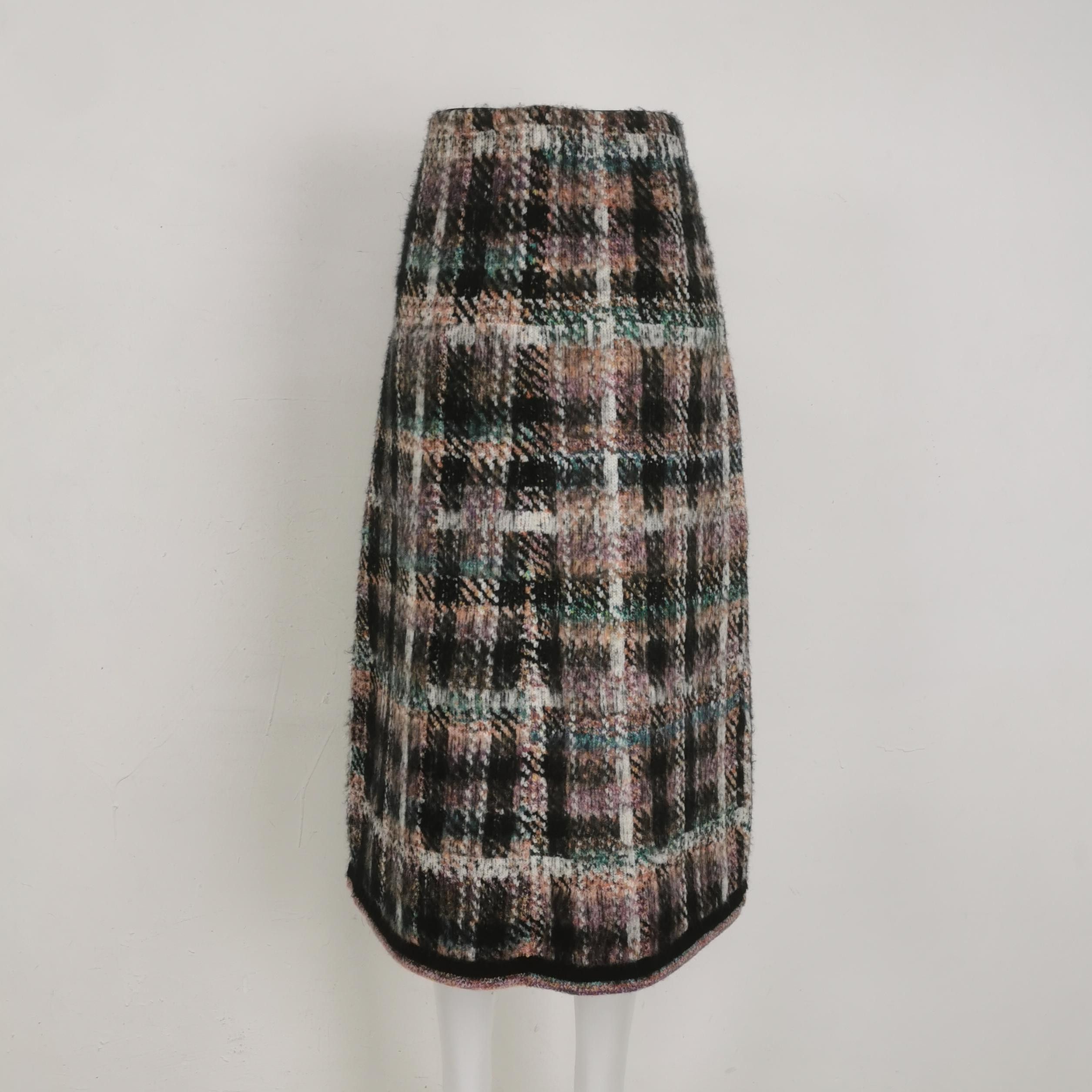 Chanel Chanel Women 36 Midi Skirts Size 36" / US 14 / IT 50 - 2 Thumbnail