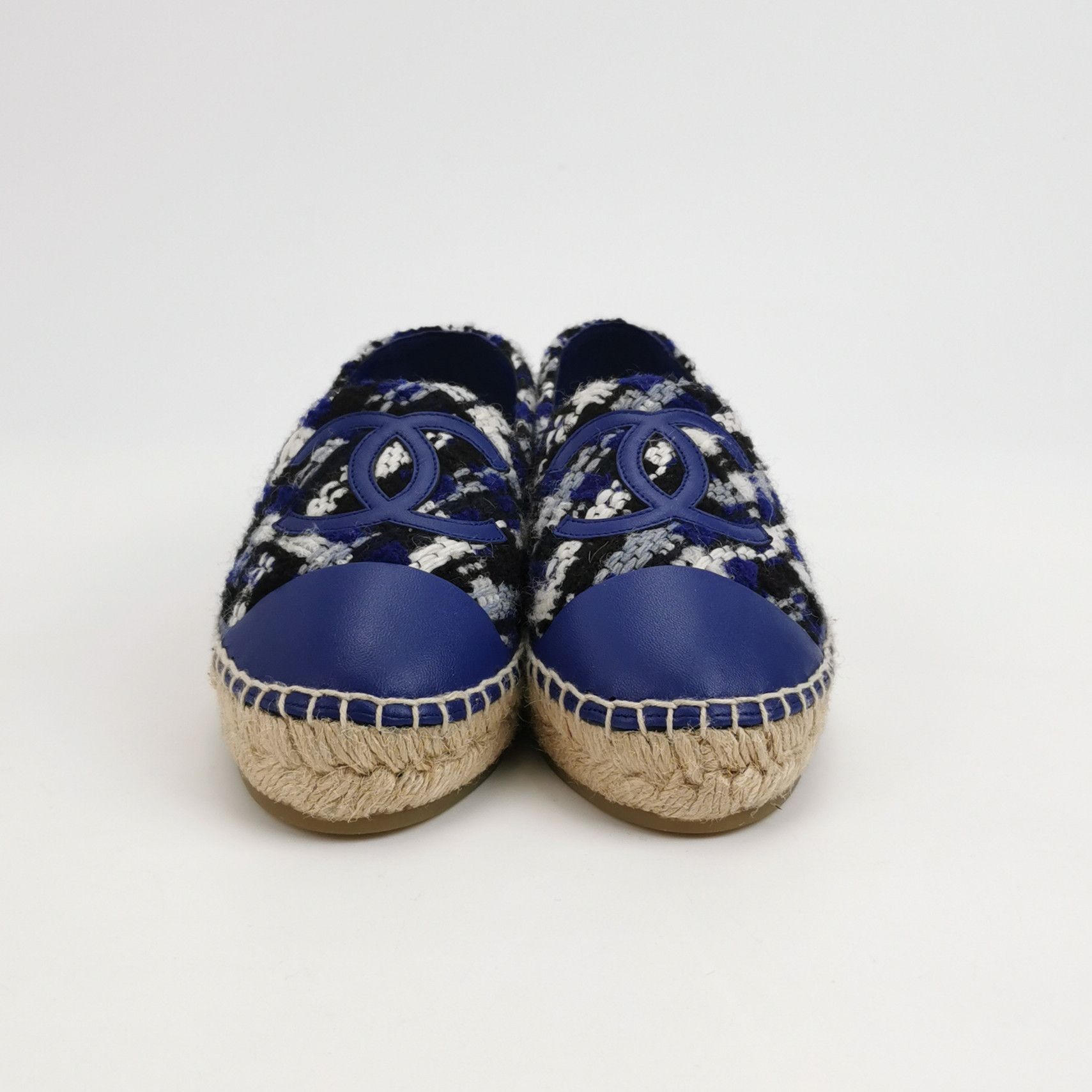 Chanel Chanel Women 6 Flats Size US 6 / IT 36 - 3 Thumbnail