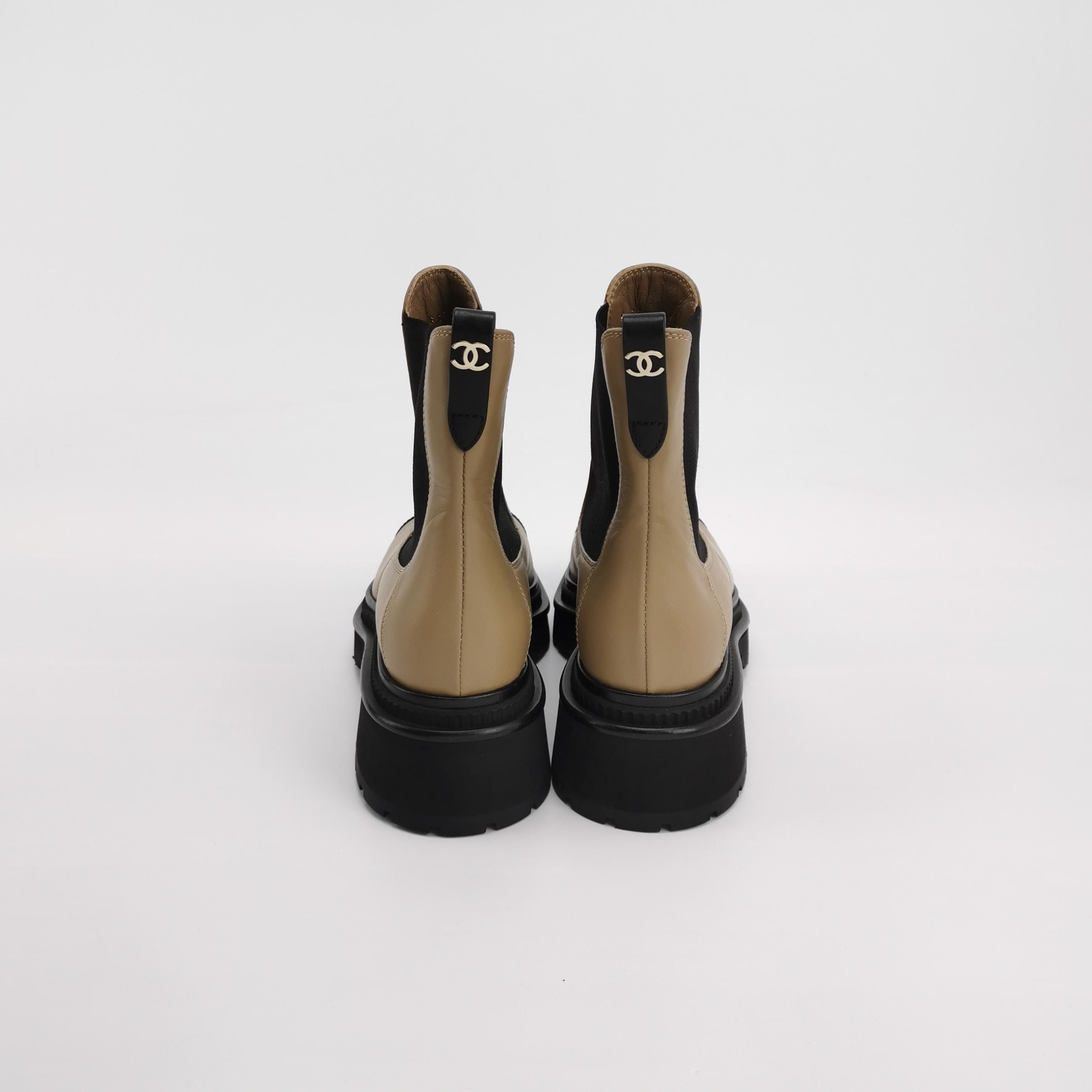 Chanel Chanel Women 7 Boots Size US 7 / IT 37 - 4 Thumbnail