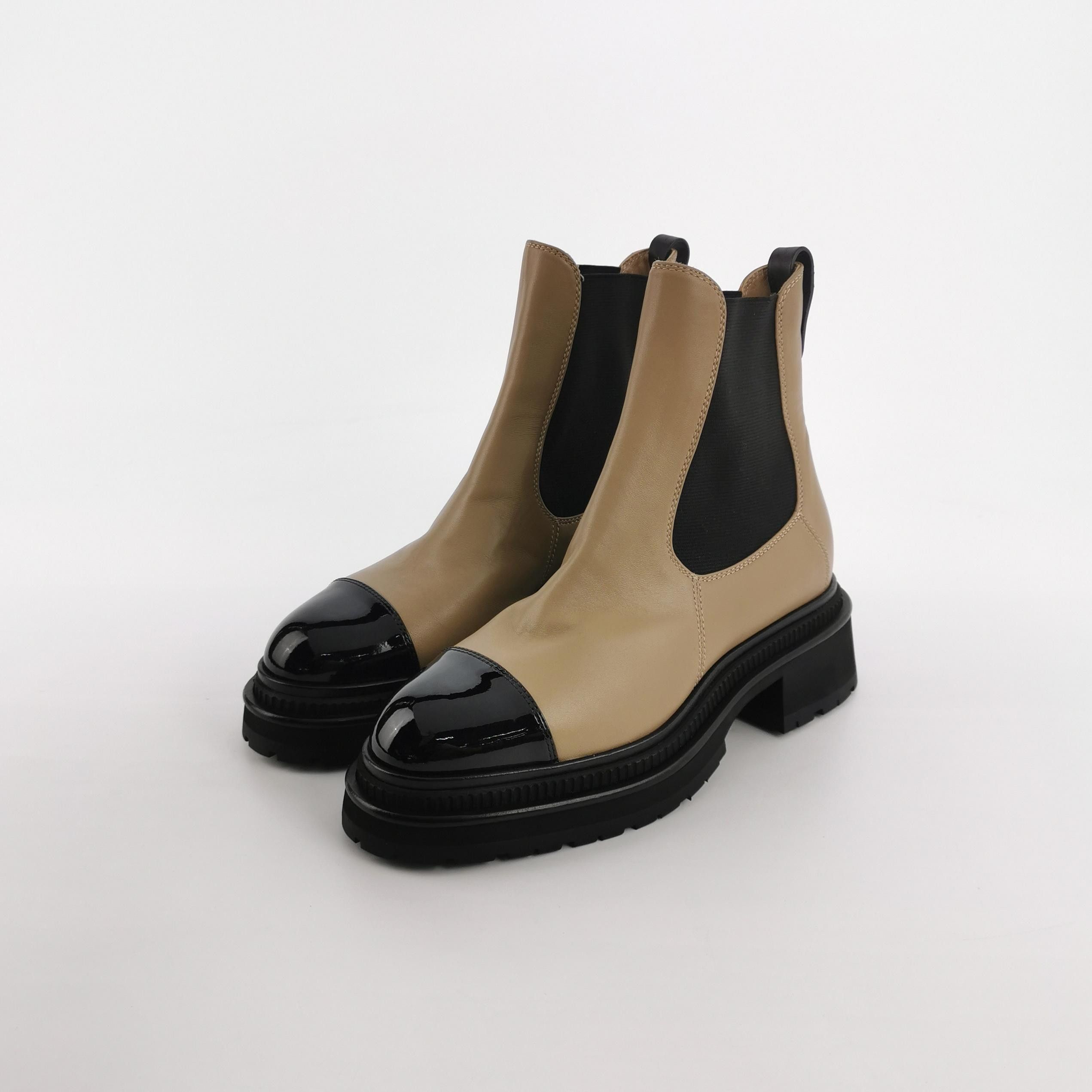 Chanel Chanel Women 7 Boots Size US 7 / IT 37 - 2 Thumbnail