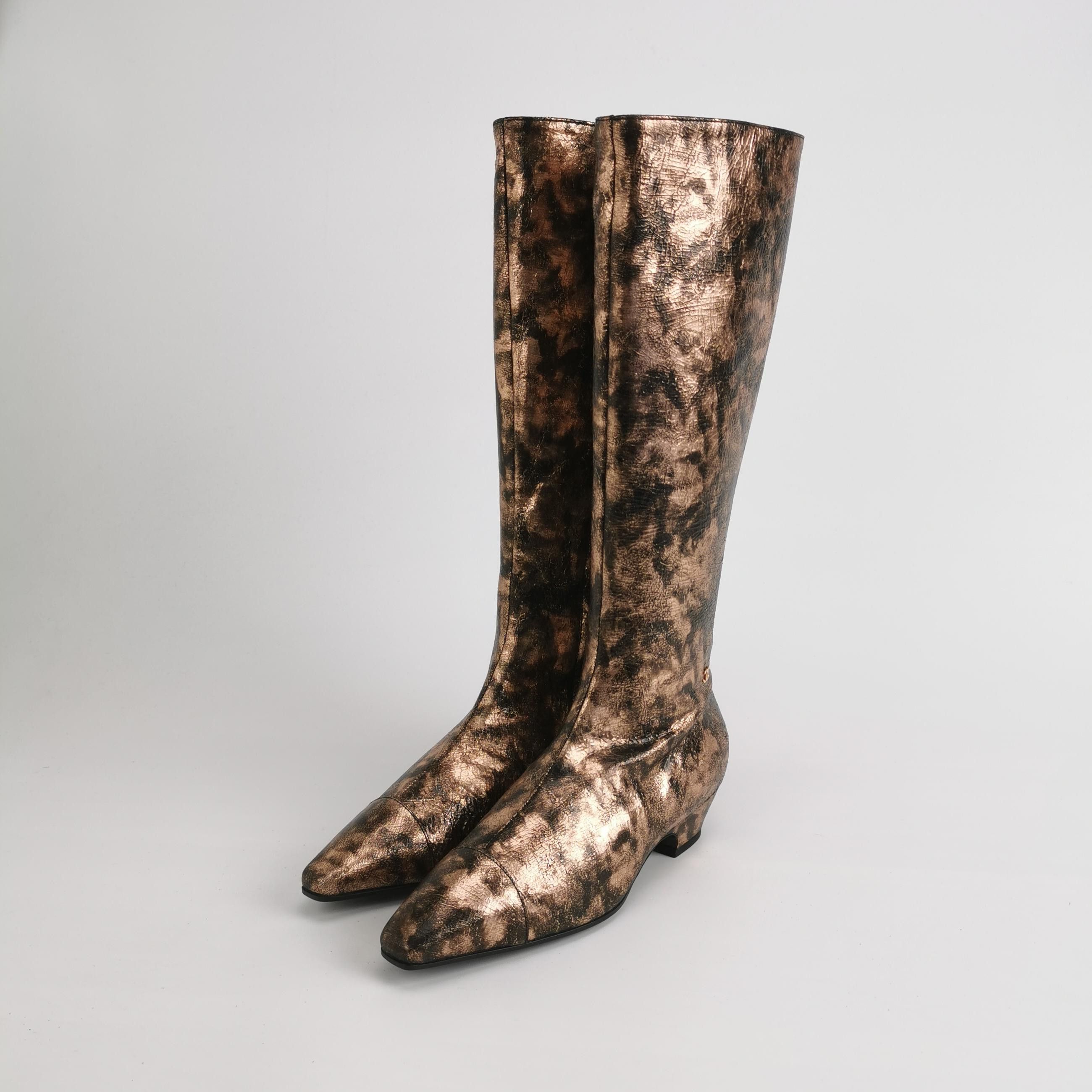Chanel Chanel Women 6 Boots Size US 6 / IT 36 - 2 Thumbnail