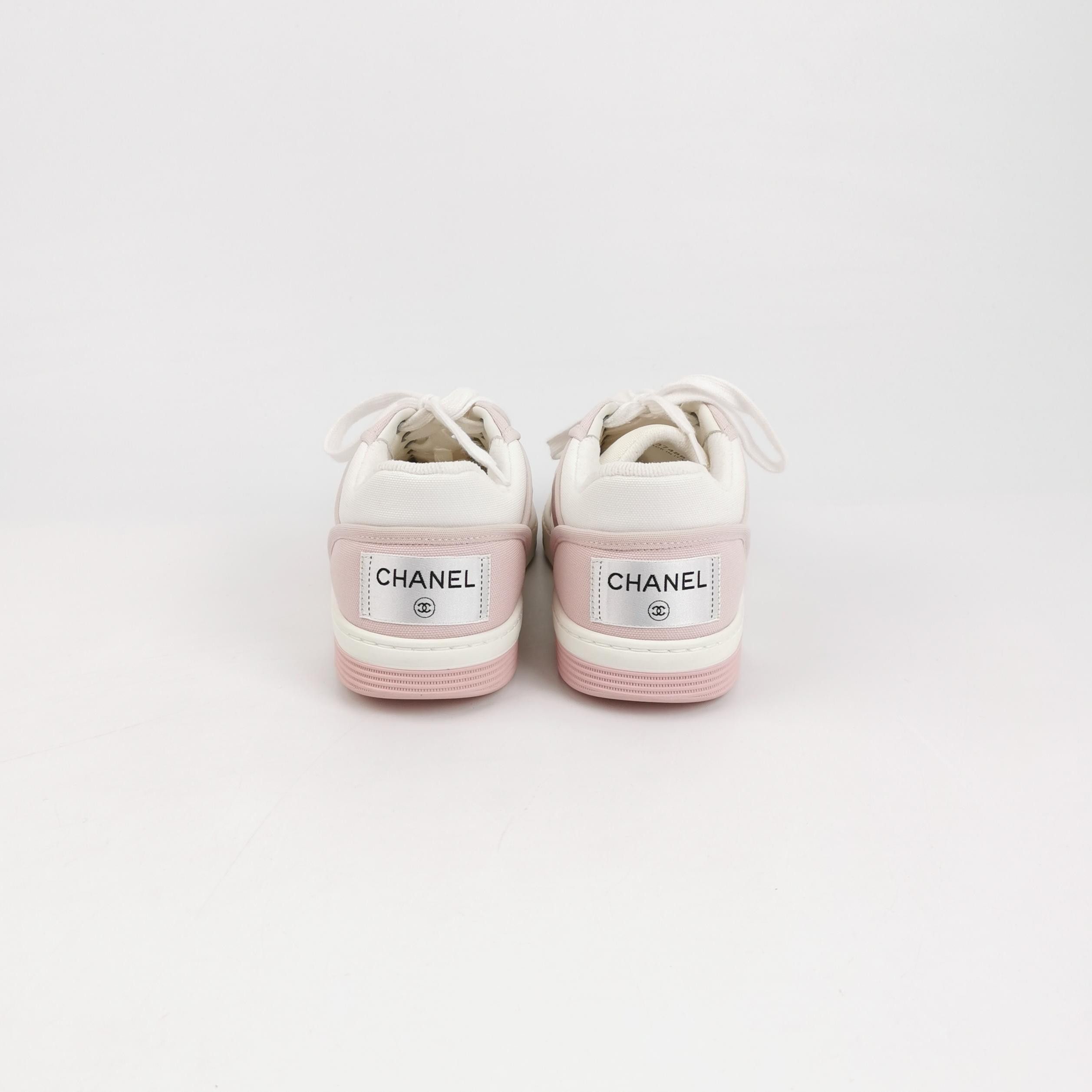 Chanel Chanel Women 7-5 Lowtop Sneakers Size US 7.5 / IT 37.5 - 4 Thumbnail