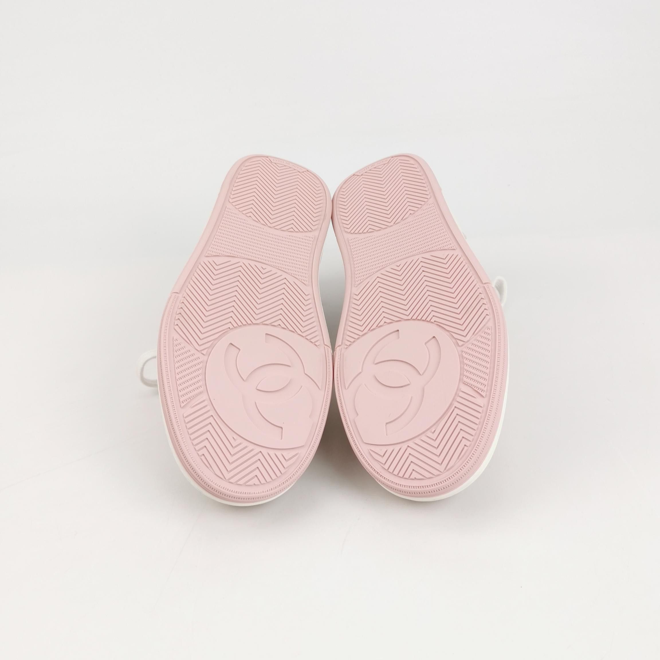 Chanel Chanel Women 7-5 Lowtop Sneakers Size US 7.5 / IT 37.5 - 5 Thumbnail