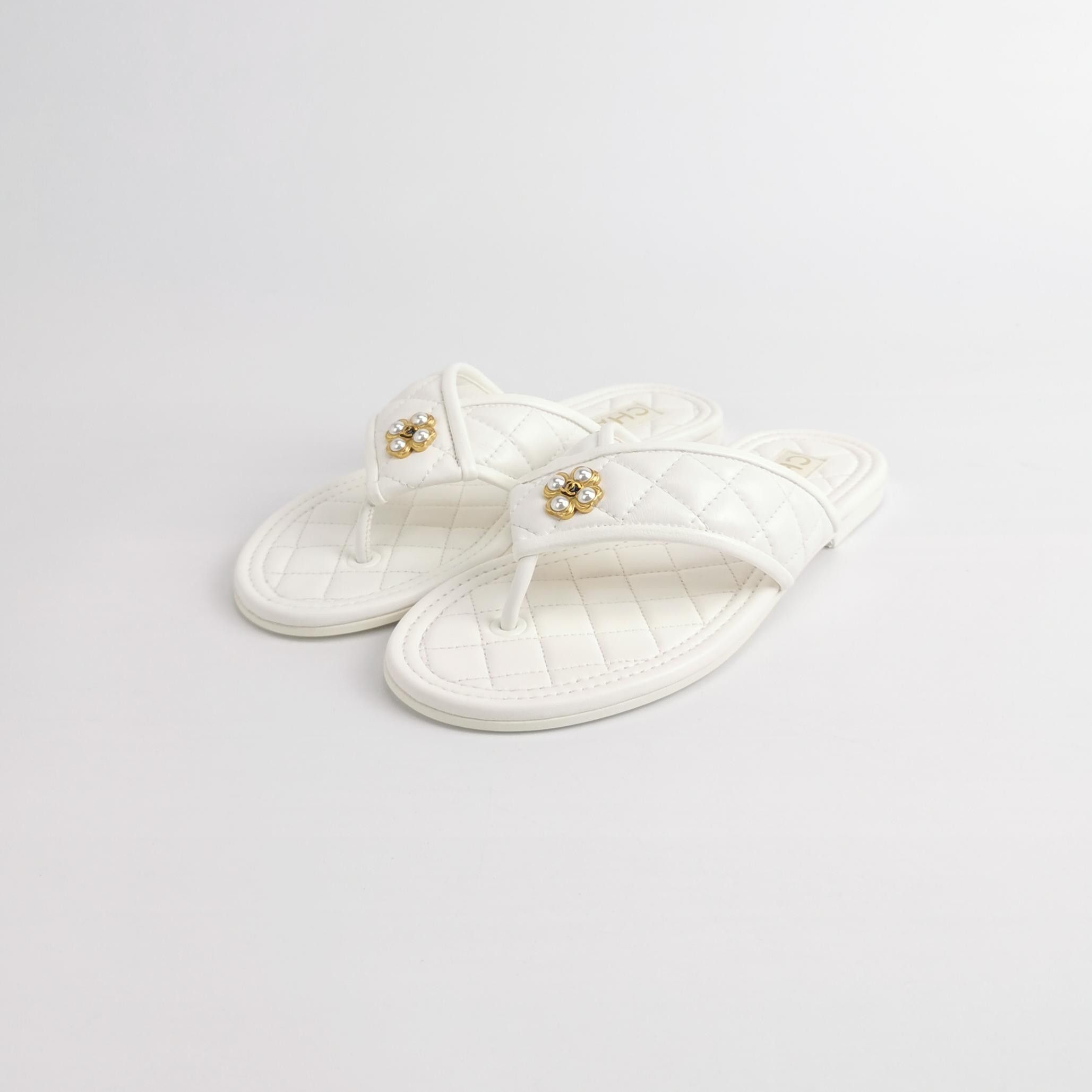 Chanel Chanel Women 5 Sandals Size US 5 / IT 35 - 2 Thumbnail
