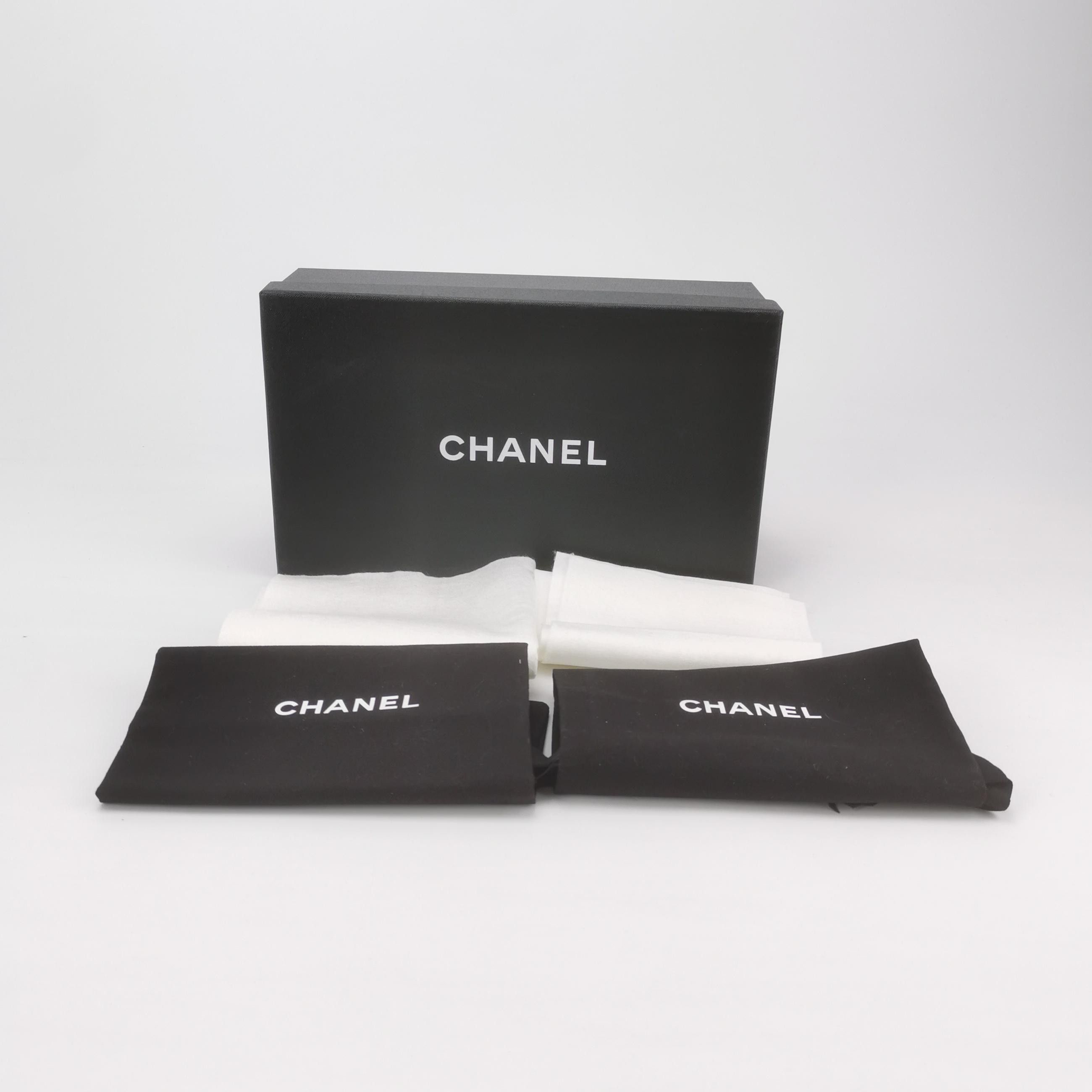 Chanel Chanel Women 5-5 Flats Size US 5.5 / IT 35.5 - 6 Thumbnail