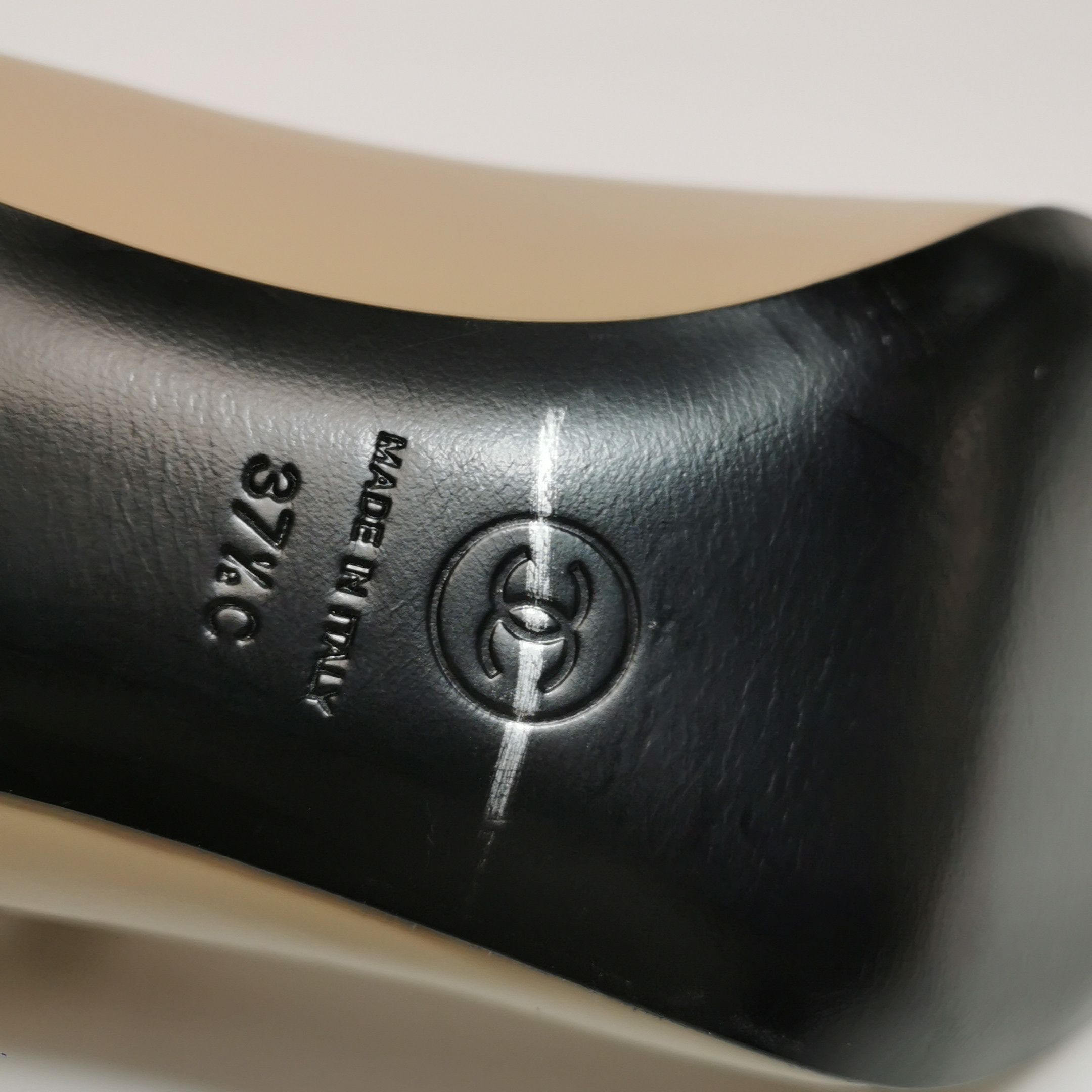 Chanel Chanel Women 7-5 Heels Size US 7.5 / IT 37.5 - 12 Thumbnail