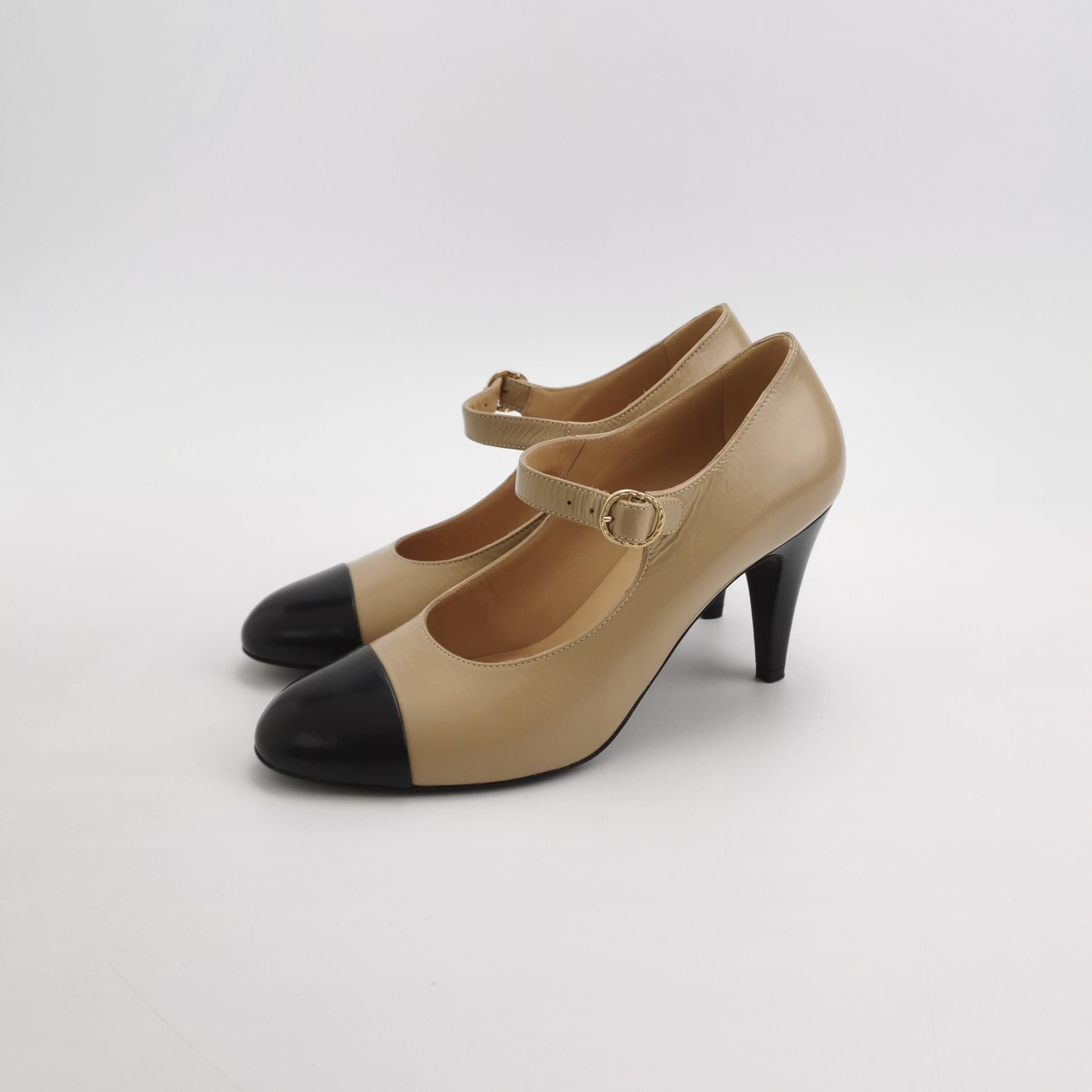 Chanel Chanel Women 7-5 Heels Size US 7.5 / IT 37.5 - 2 Thumbnail