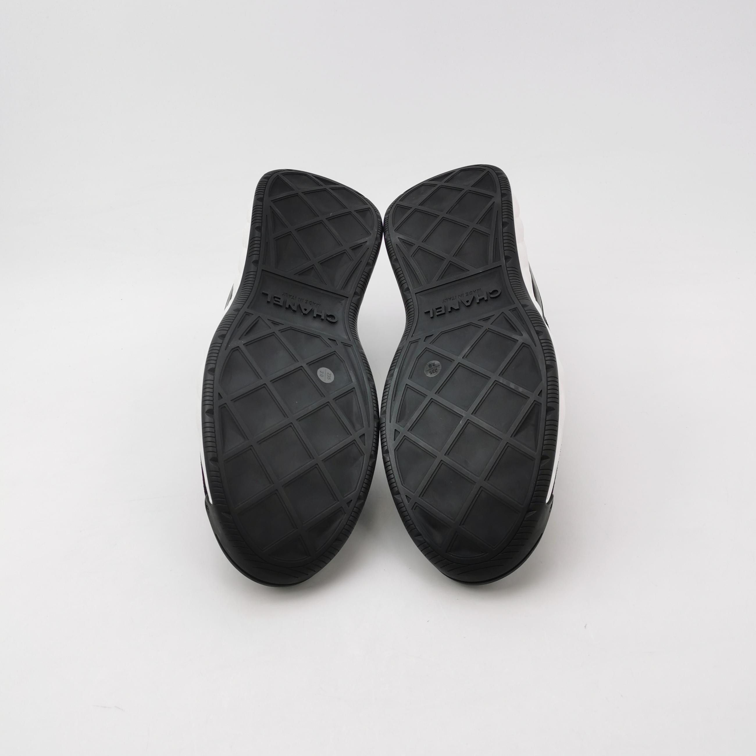 Chanel Chanel Women 7 Lowtop Sneakers Size US 7 / IT 37 - 5 Thumbnail