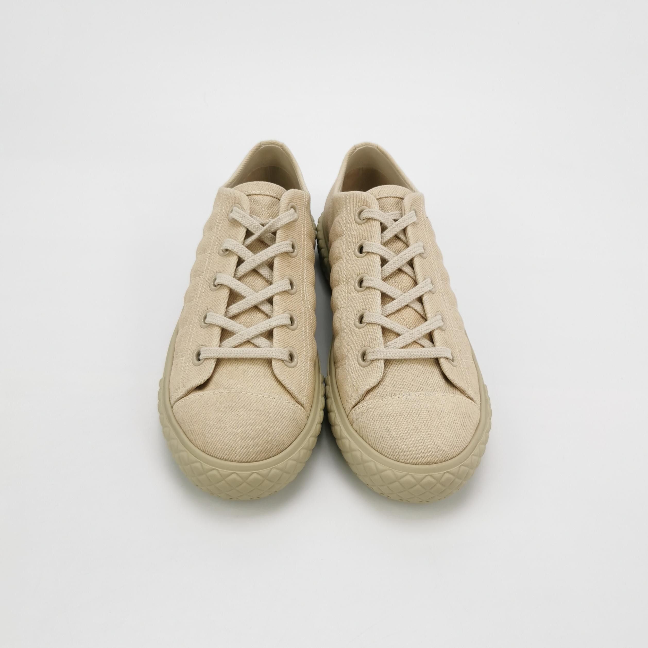 Chanel Chanel Women 7-5 Lowtop Sneakers Size US 7.5 / IT 37.5 - 3 Thumbnail