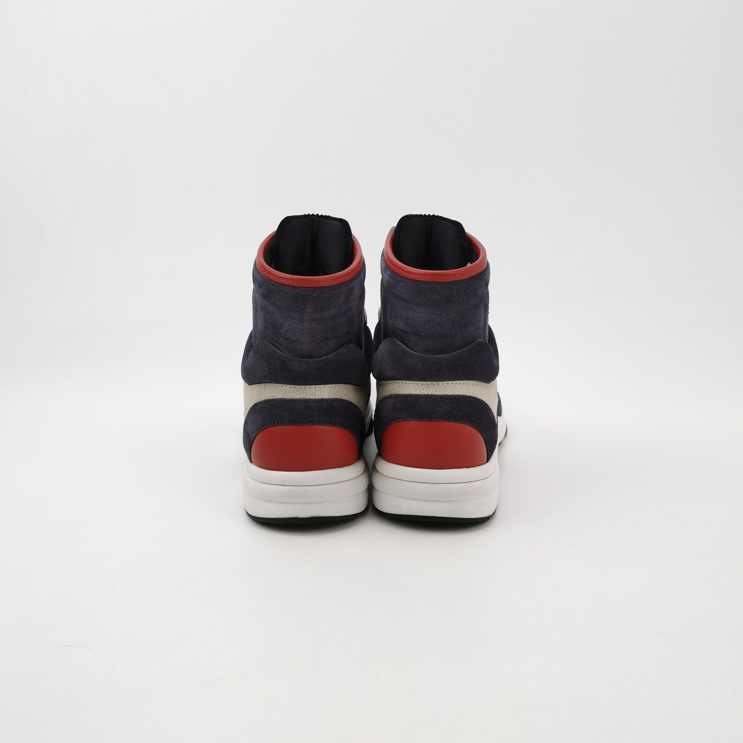Chanel Chanel Women 6 Lowtop Sneakers Size US 6 / IT 36 - 4 Thumbnail