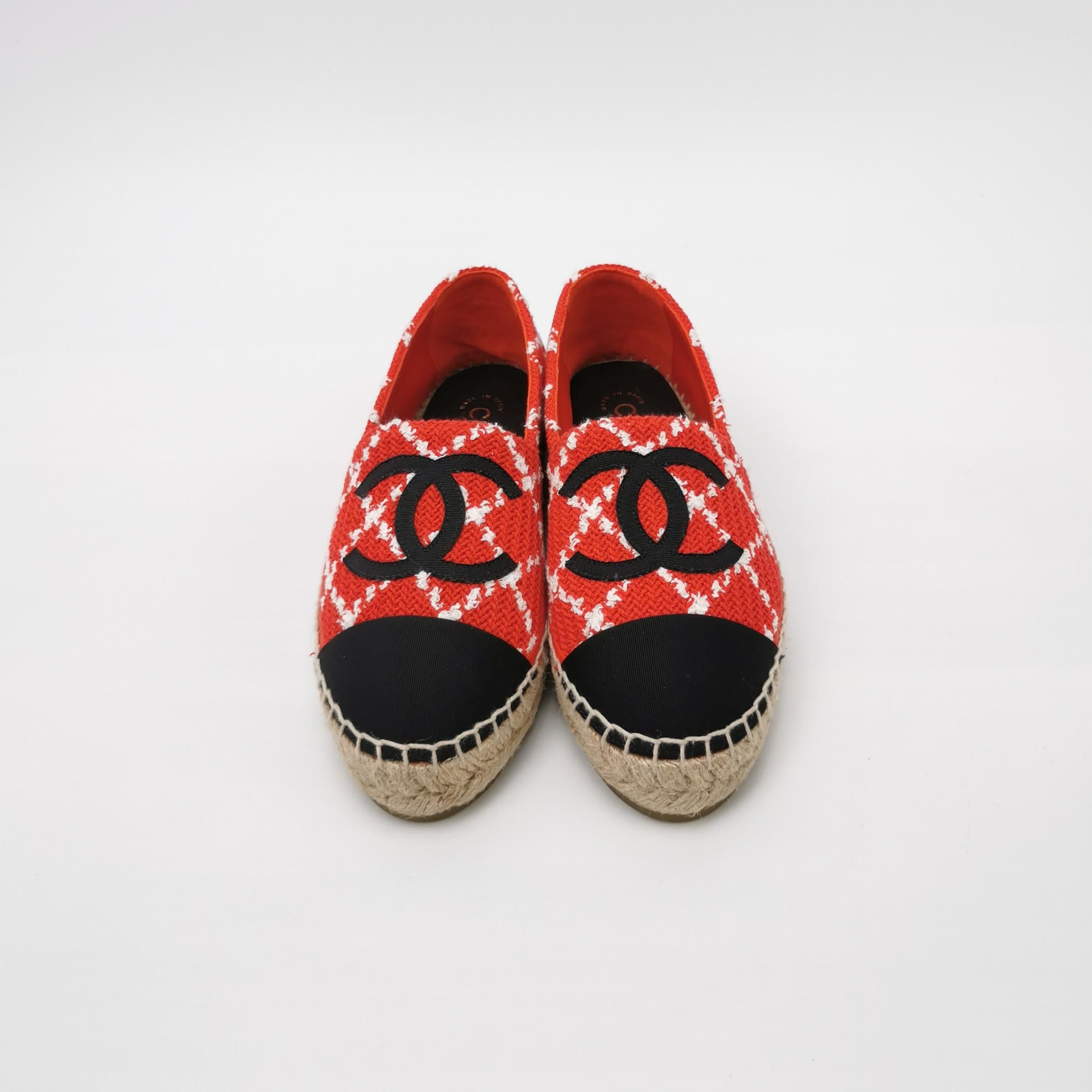 Chanel Chanel Women 6 Flats Size US 6 / IT 36 - 3 Thumbnail