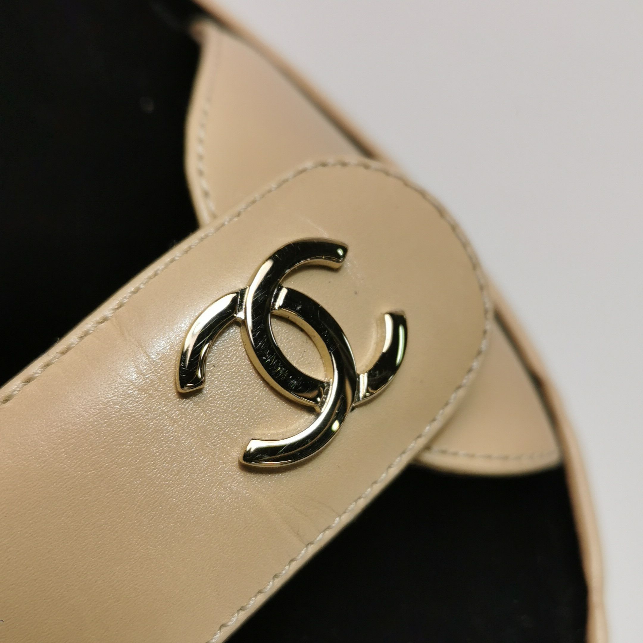 Chanel Chanel Women 8 Sandals Size US 8 / IT 38 - 9 Thumbnail