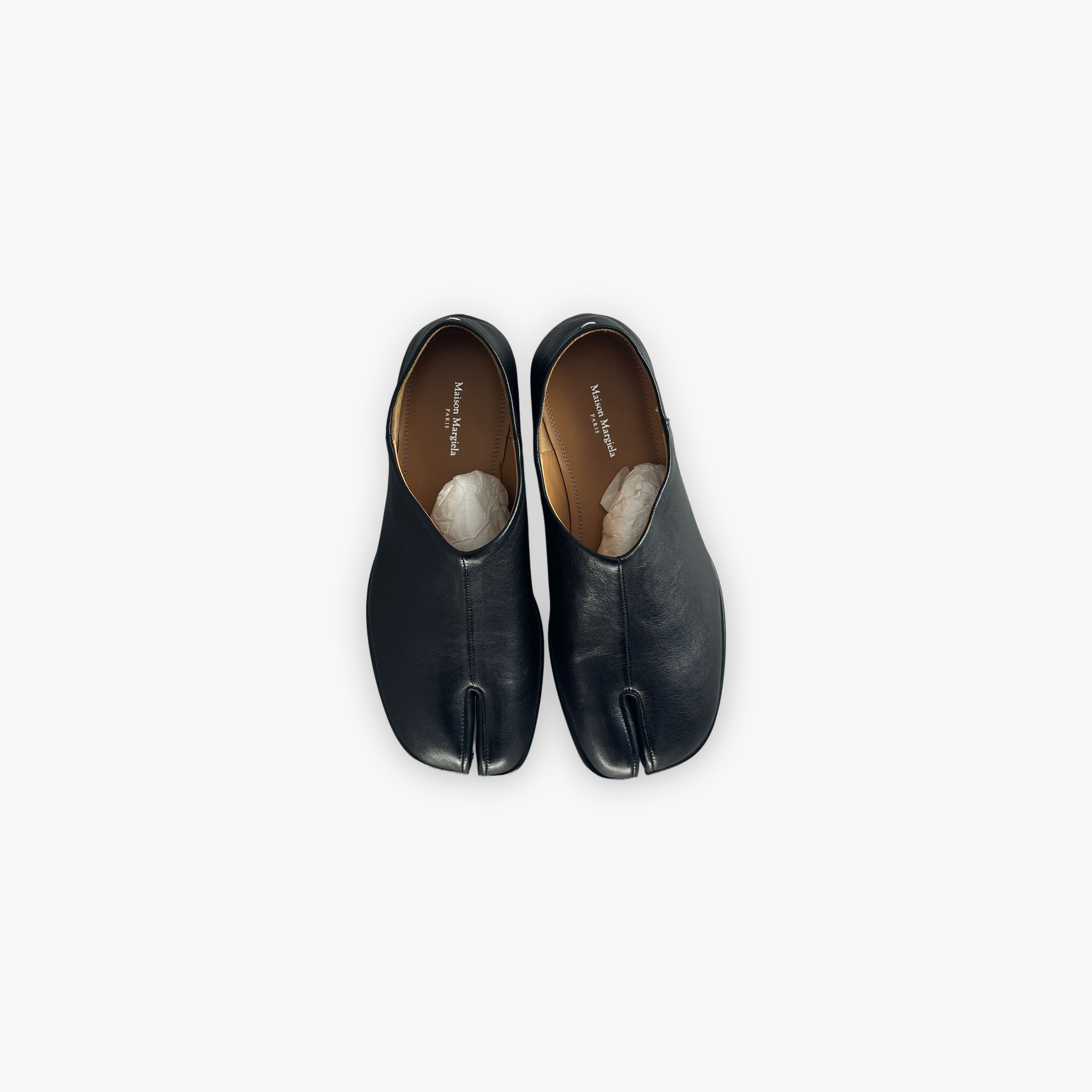 Maison Margiela Maison Margiela Black Leather Tabi Flats 37 Size US 7 / IT 37 - 9 Thumbnail