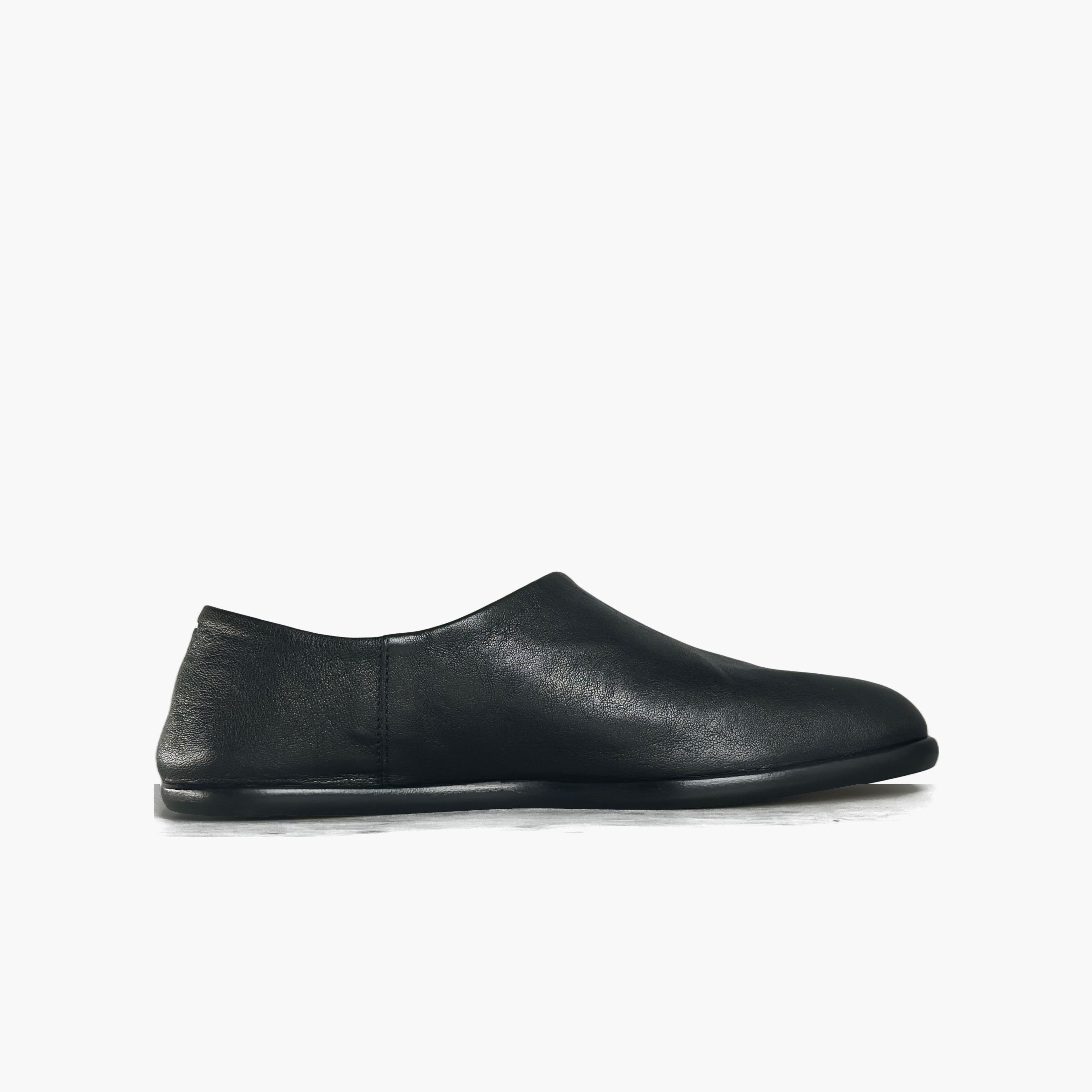 Maison Margiela Maison Margiela Black Leather Tabi Flats 37 Size US 7 / IT 37 - 2 Thumbnail