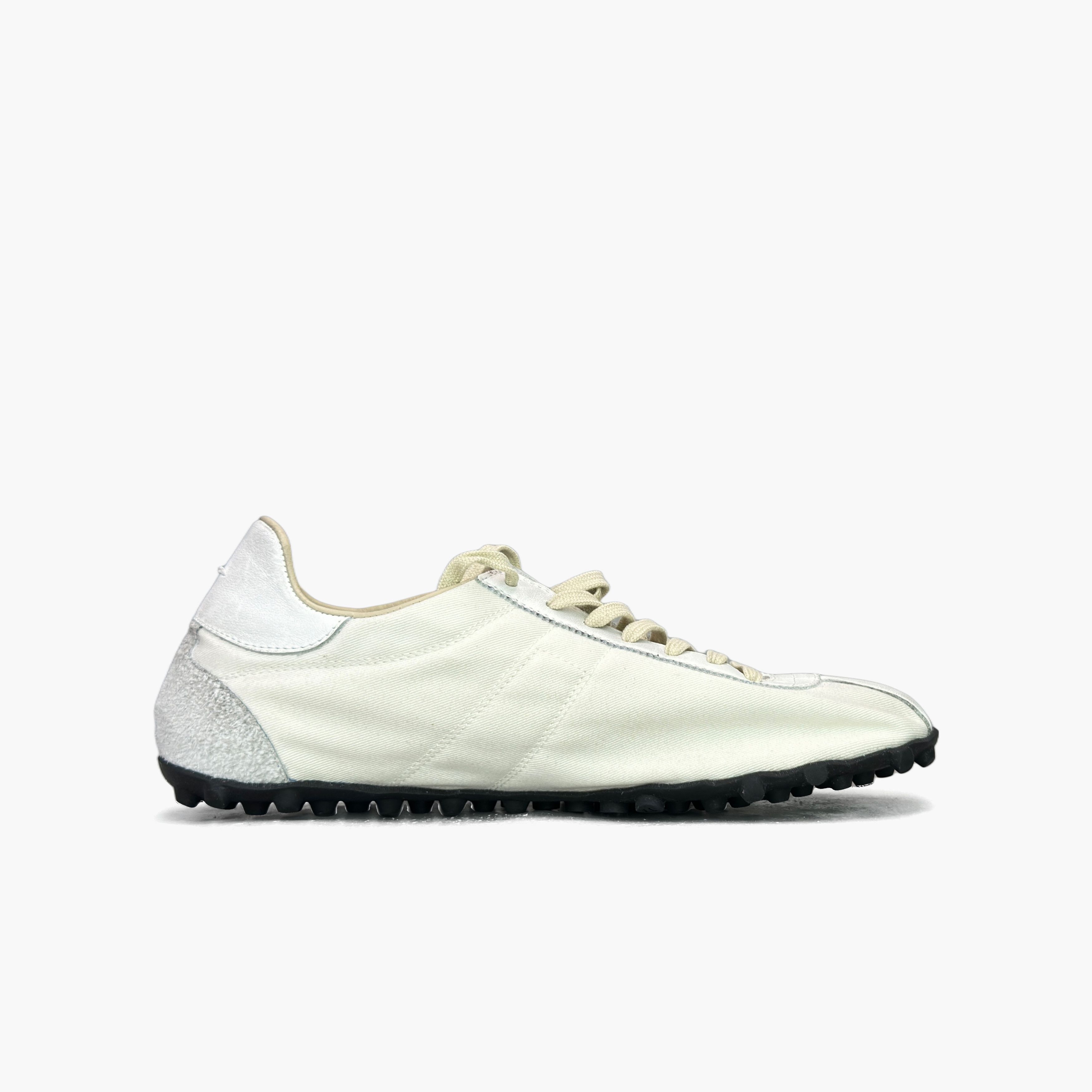 Maison Margiela Maison Margiela Replica Low-Top Sneakers Size 38 Size US 8 / IT 38 - 2 Thumbnail