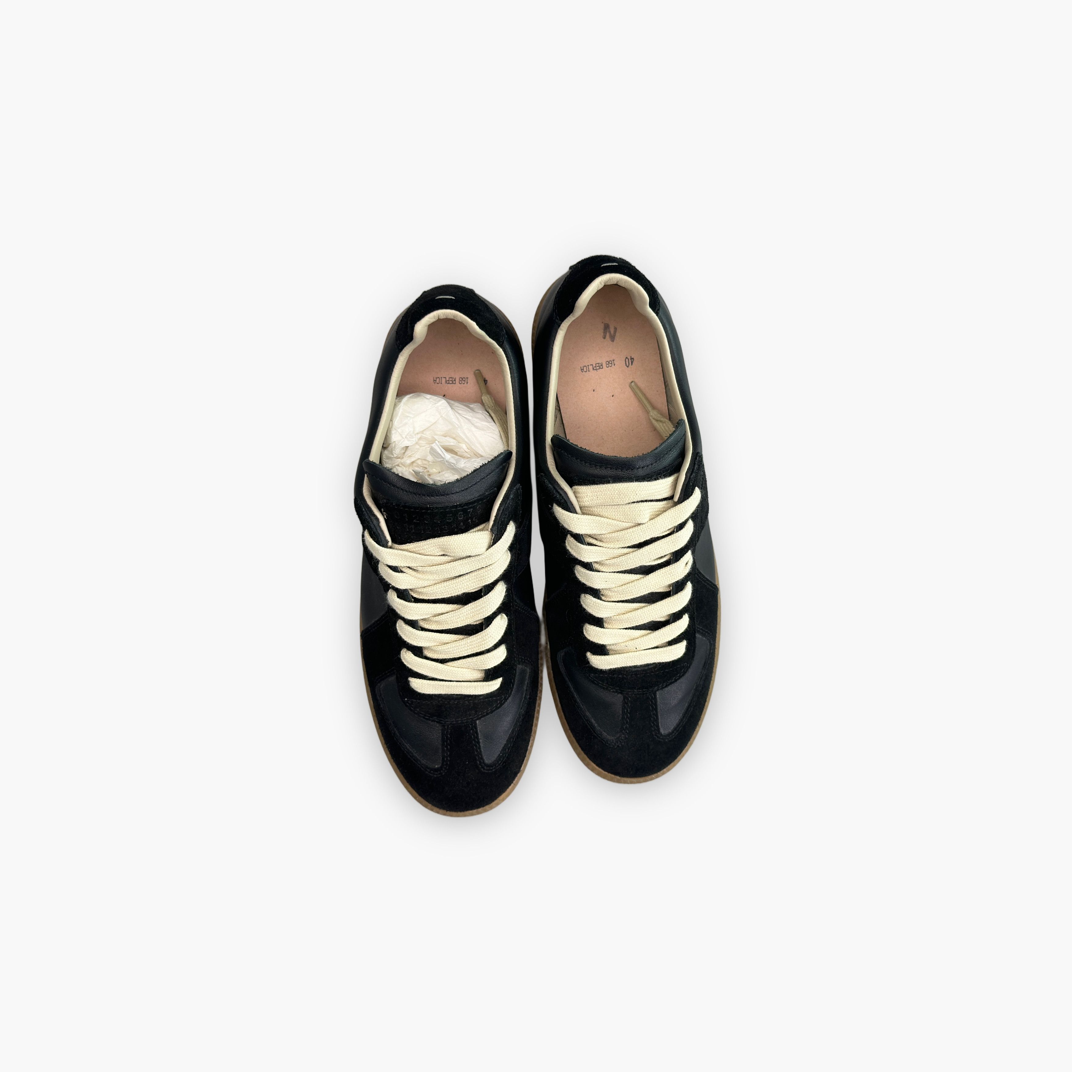Maison Margiela Maison Margiela Replica Low-Top Sneakers Size 40 Size US 7 / EU 40 - 9 Thumbnail