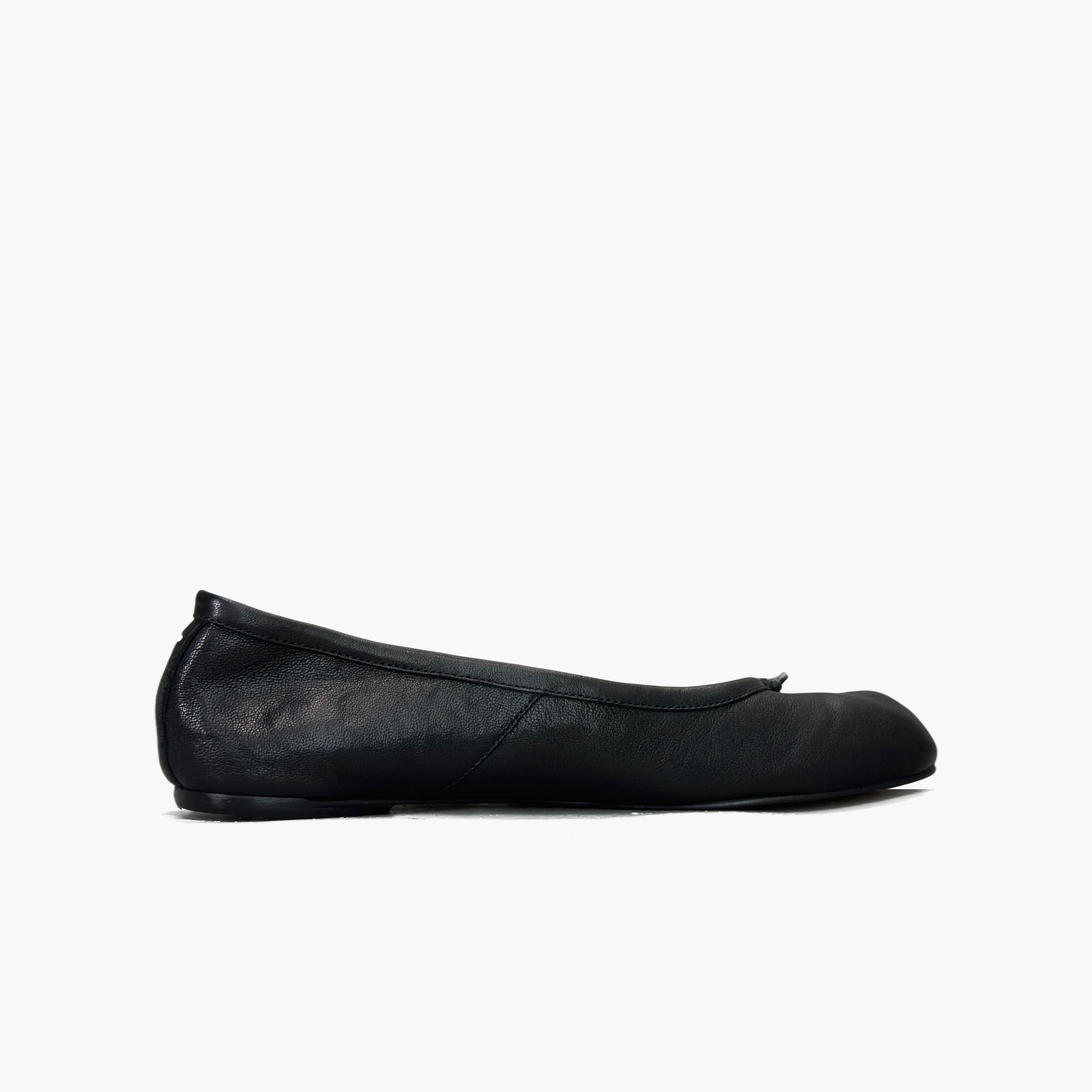 Maison Margiela Maison Margiela Black Leather Tabi Ballet Flats Size 38 Size US 8 / IT 38 - 2 Thumbnail