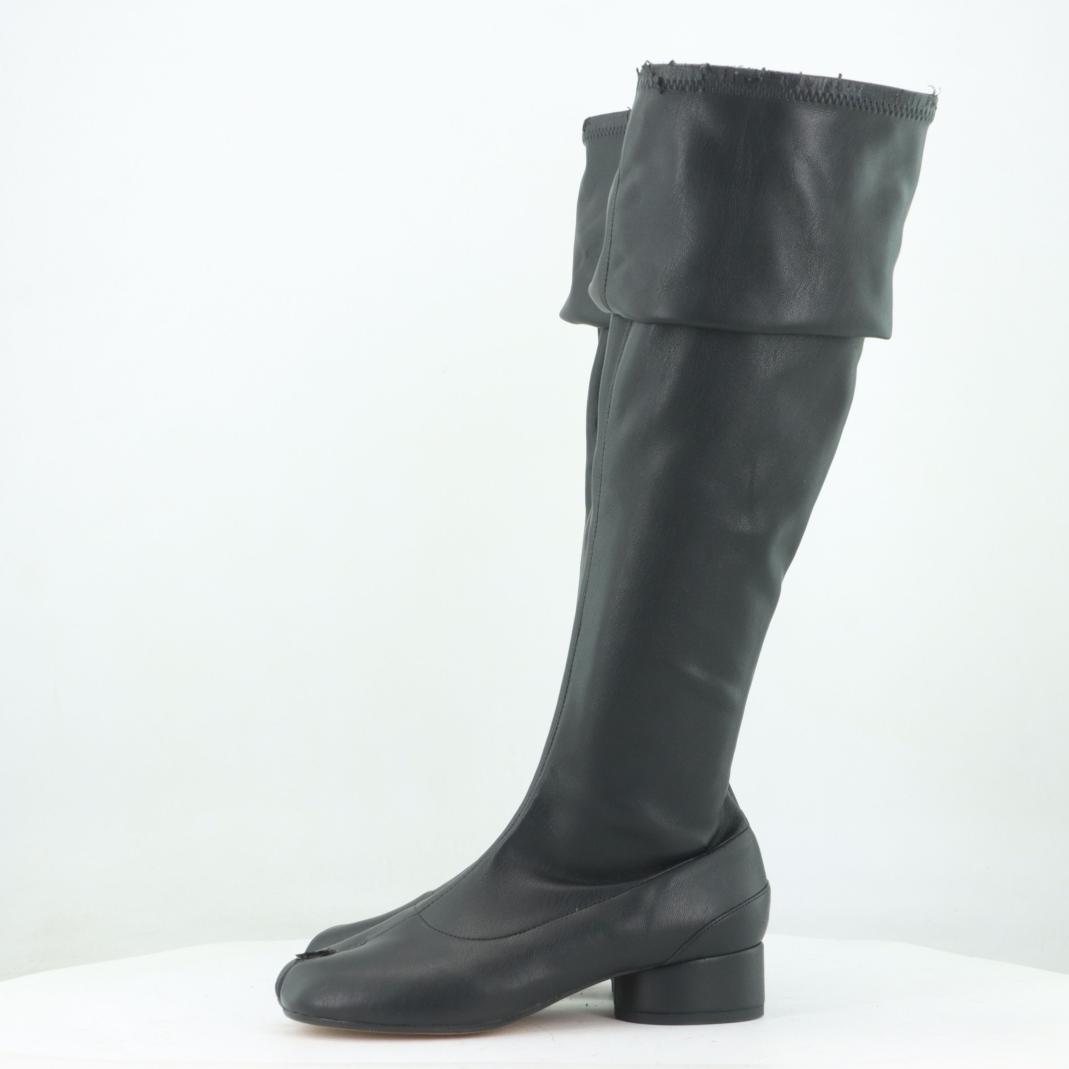 Maison Margiela Maison Margiela Tabi Boots Size 36 Size US 6 / IT 36 - 2 Thumbnail